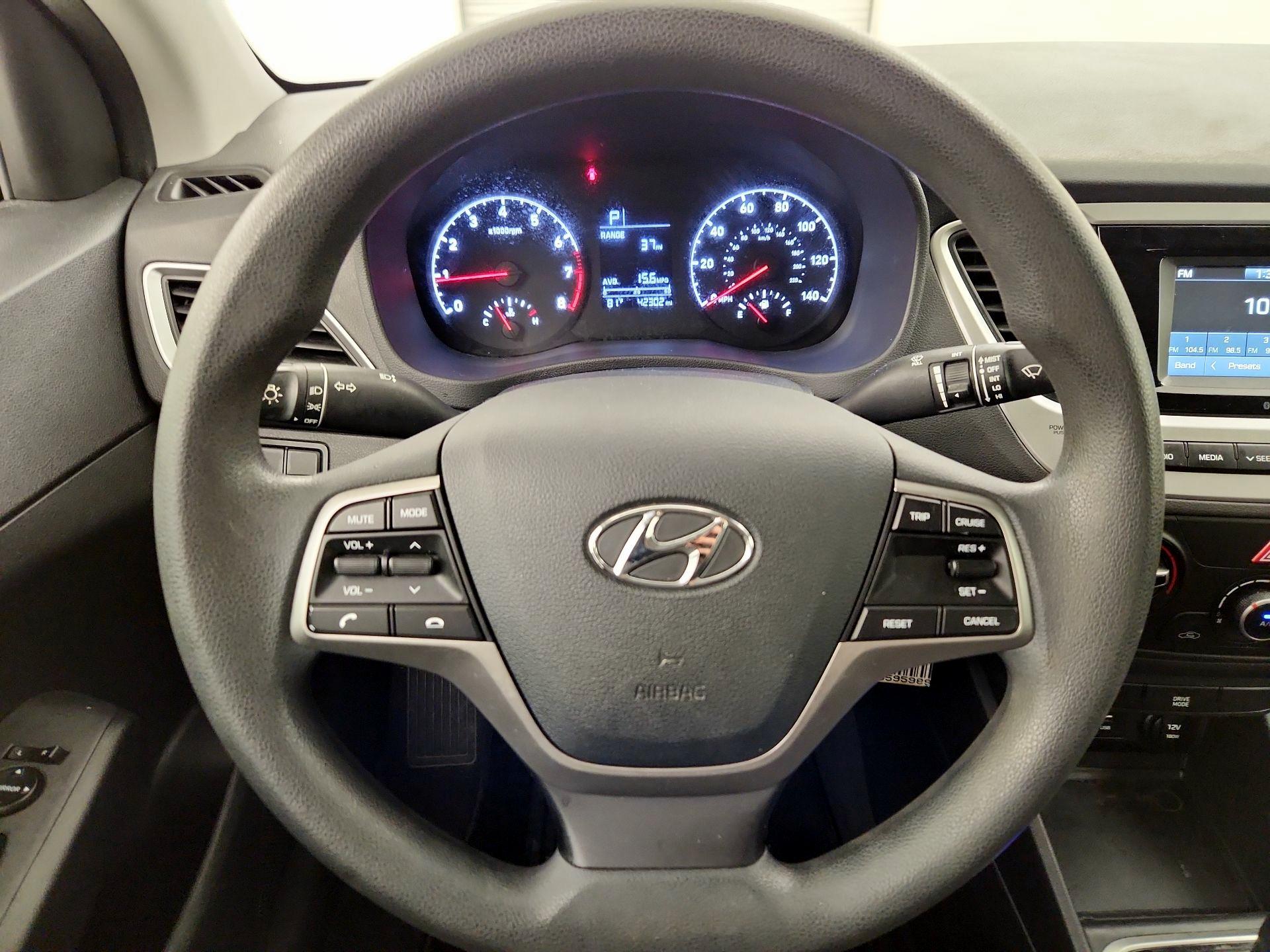 Thumbnail: 2022 Hyundai Accent - 10