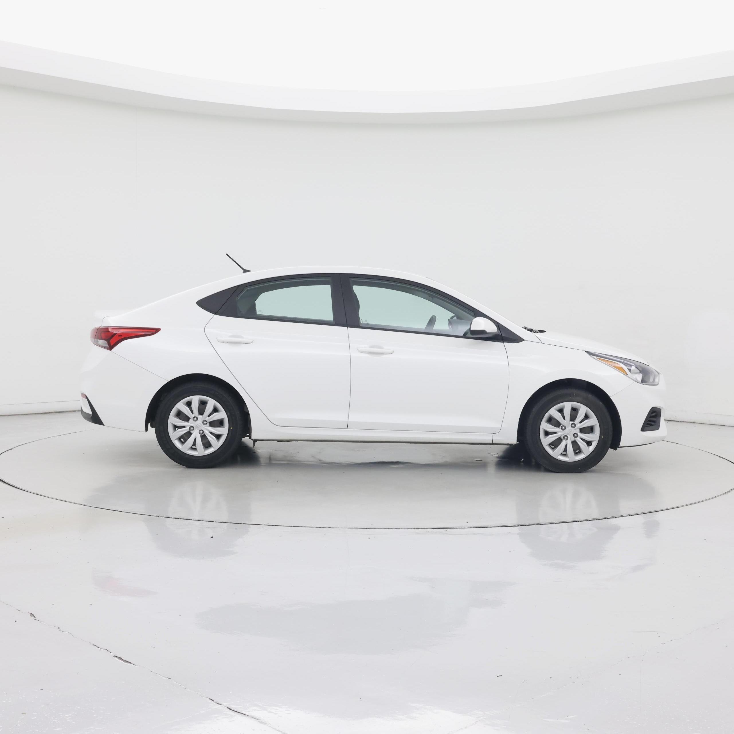 Thumbnail: 2022 Hyundai Accent - 7