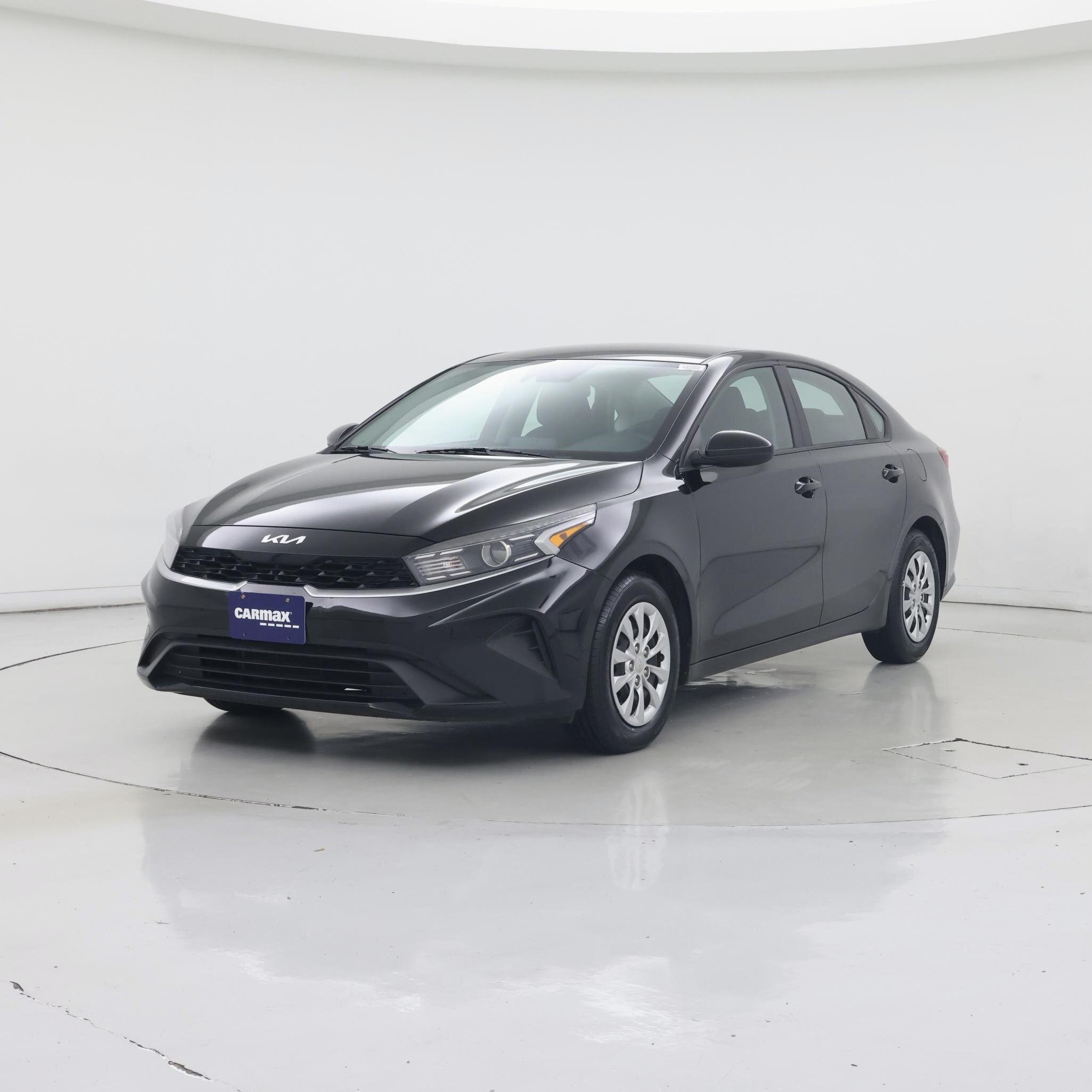 Thumbnail: 2024 Kia Forte - 4