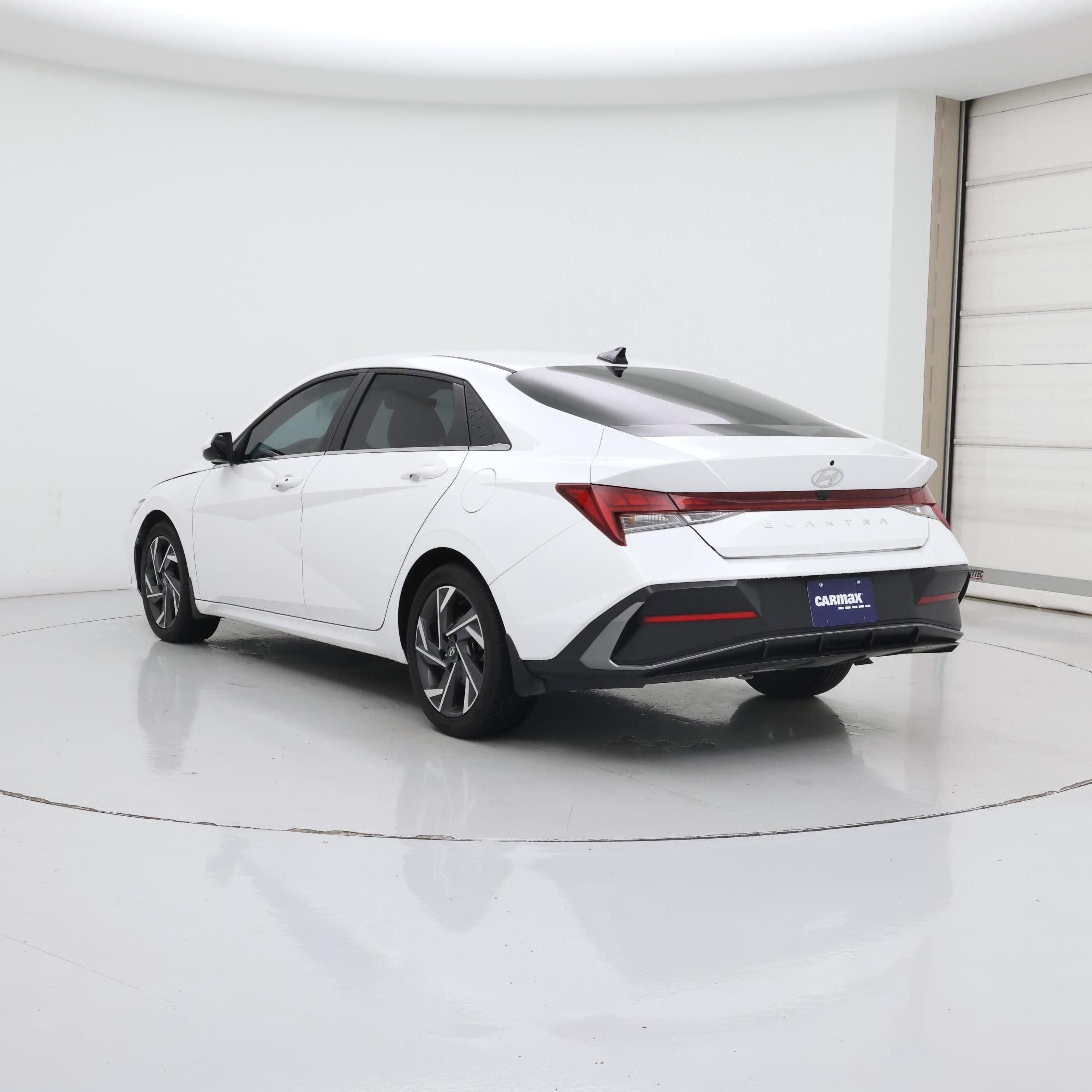 Thumbnail: 2024 Hyundai Elantra - 2