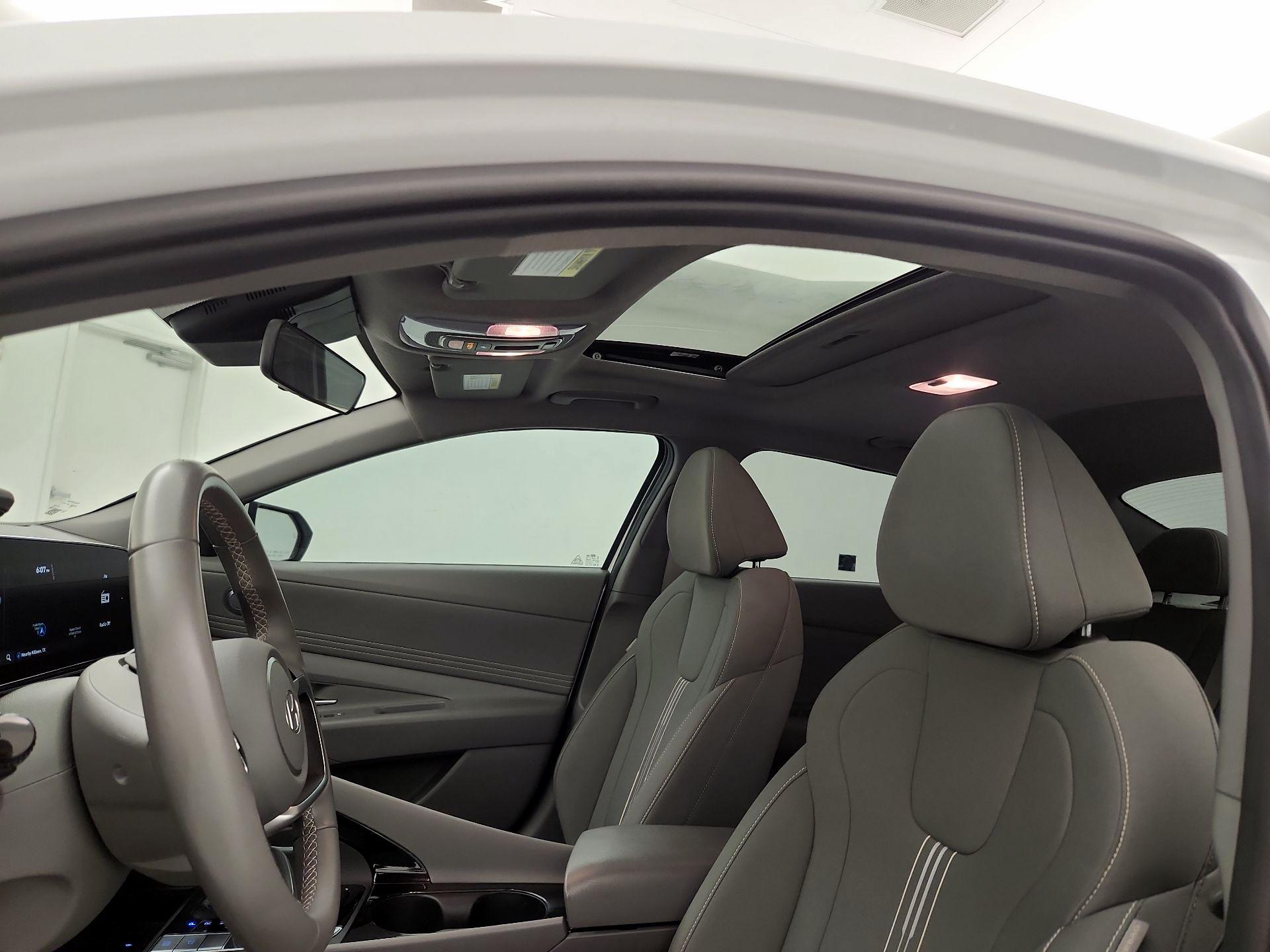 Thumbnail: 2024 Hyundai Elantra - 20