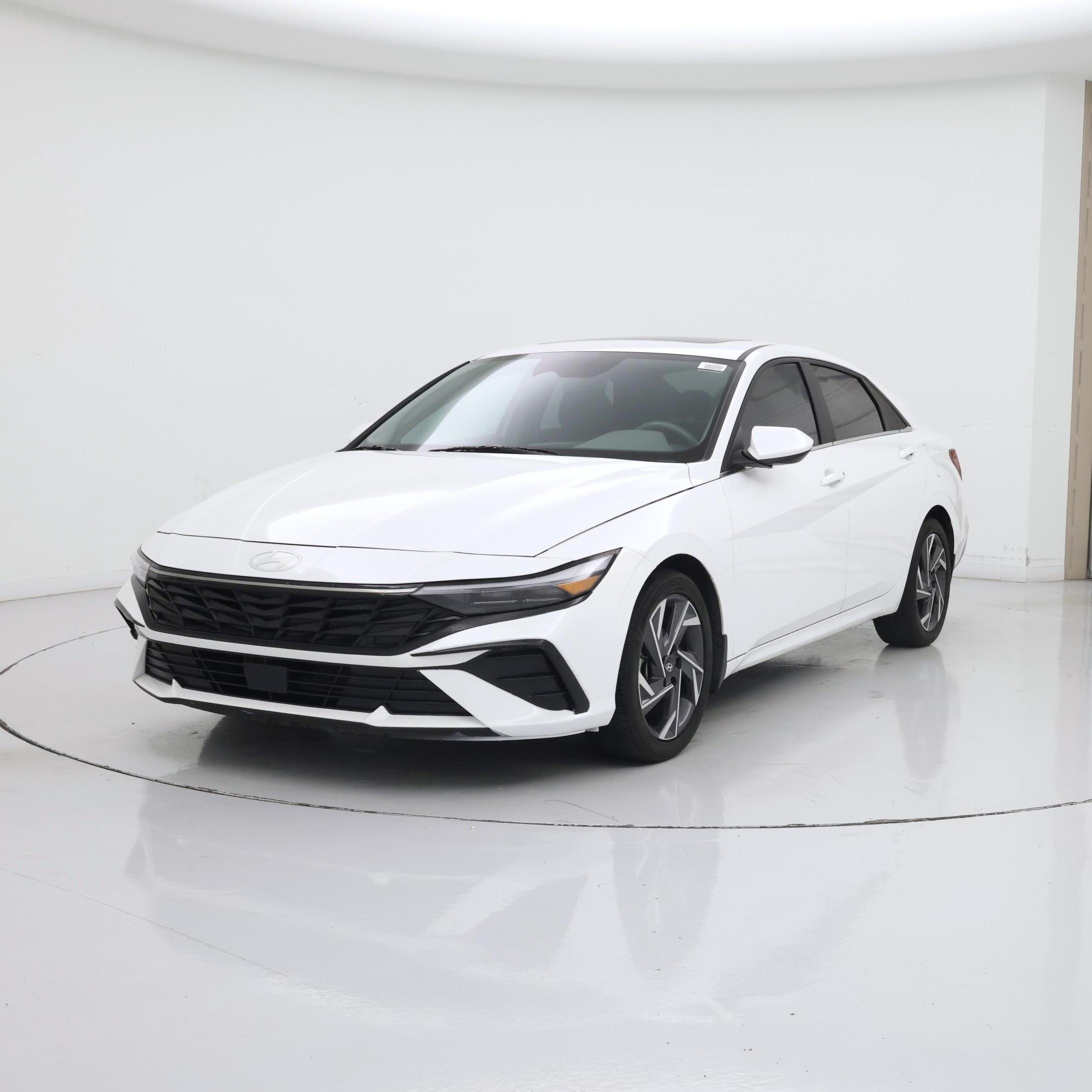 Thumbnail: 2024 Hyundai Elantra - 4