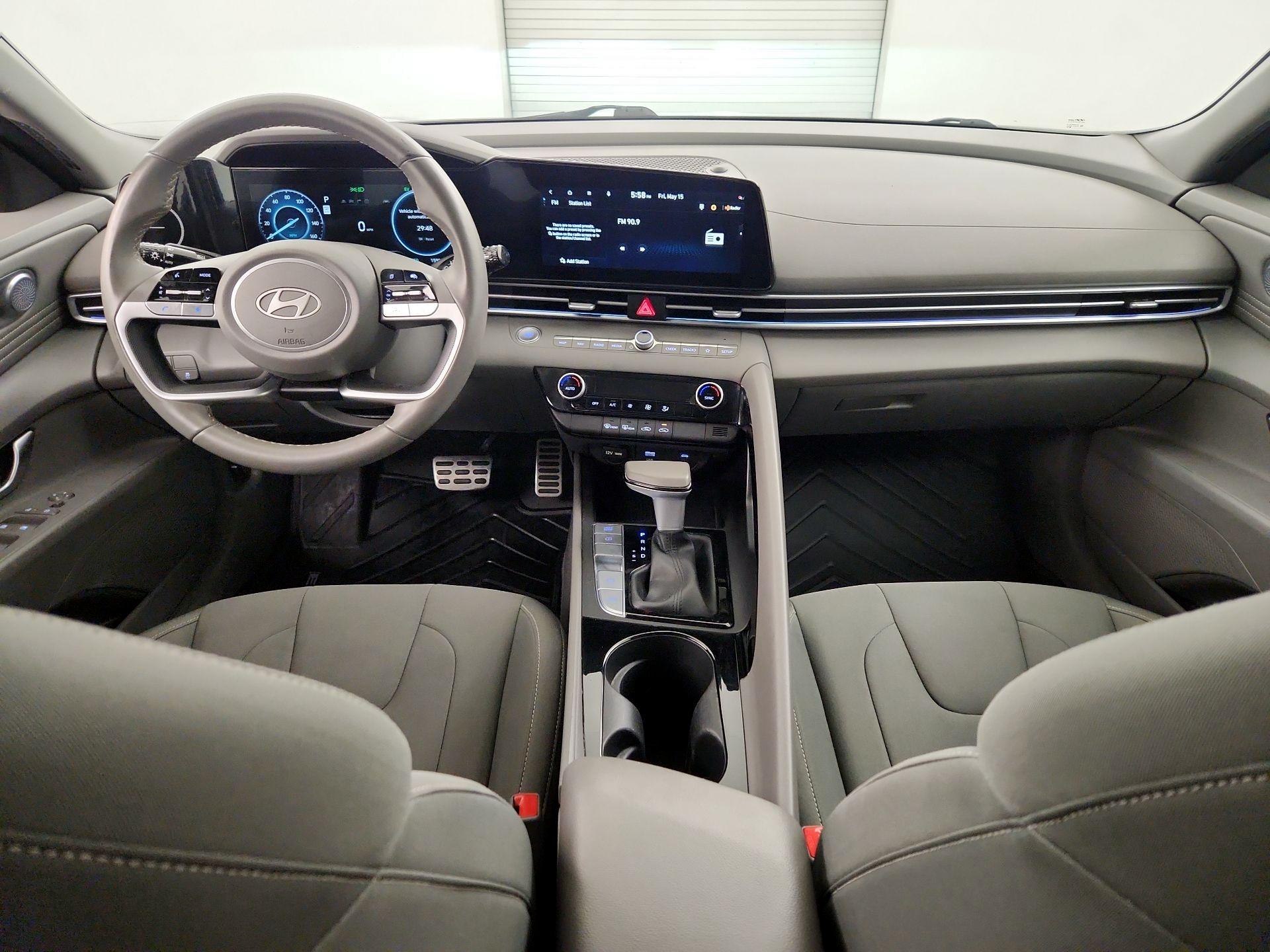 Thumbnail: 2025 Hyundai Elantra - 9