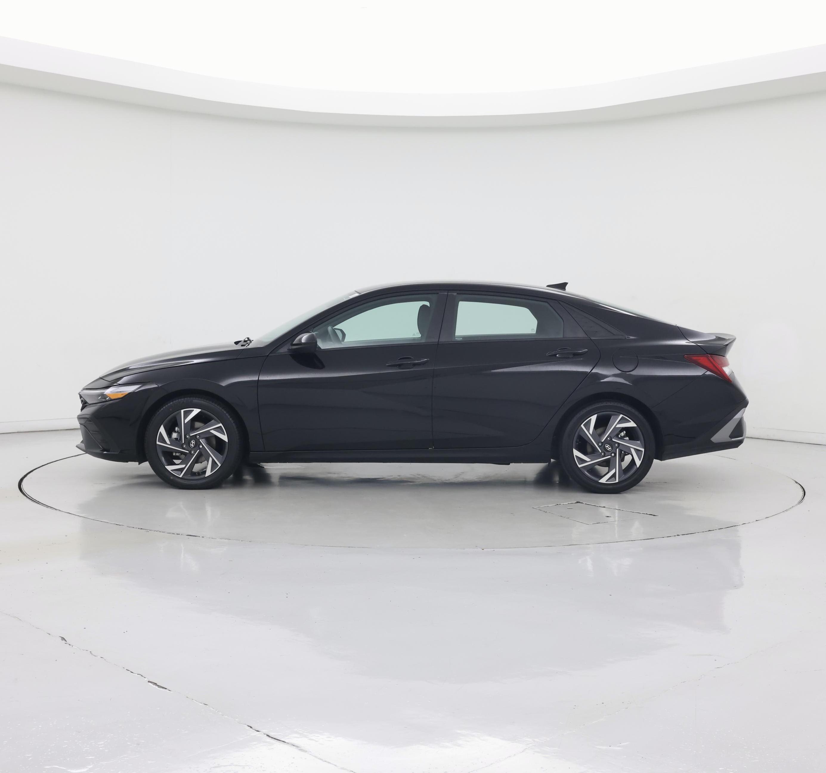 Thumbnail: 2025 Hyundai Elantra - 3