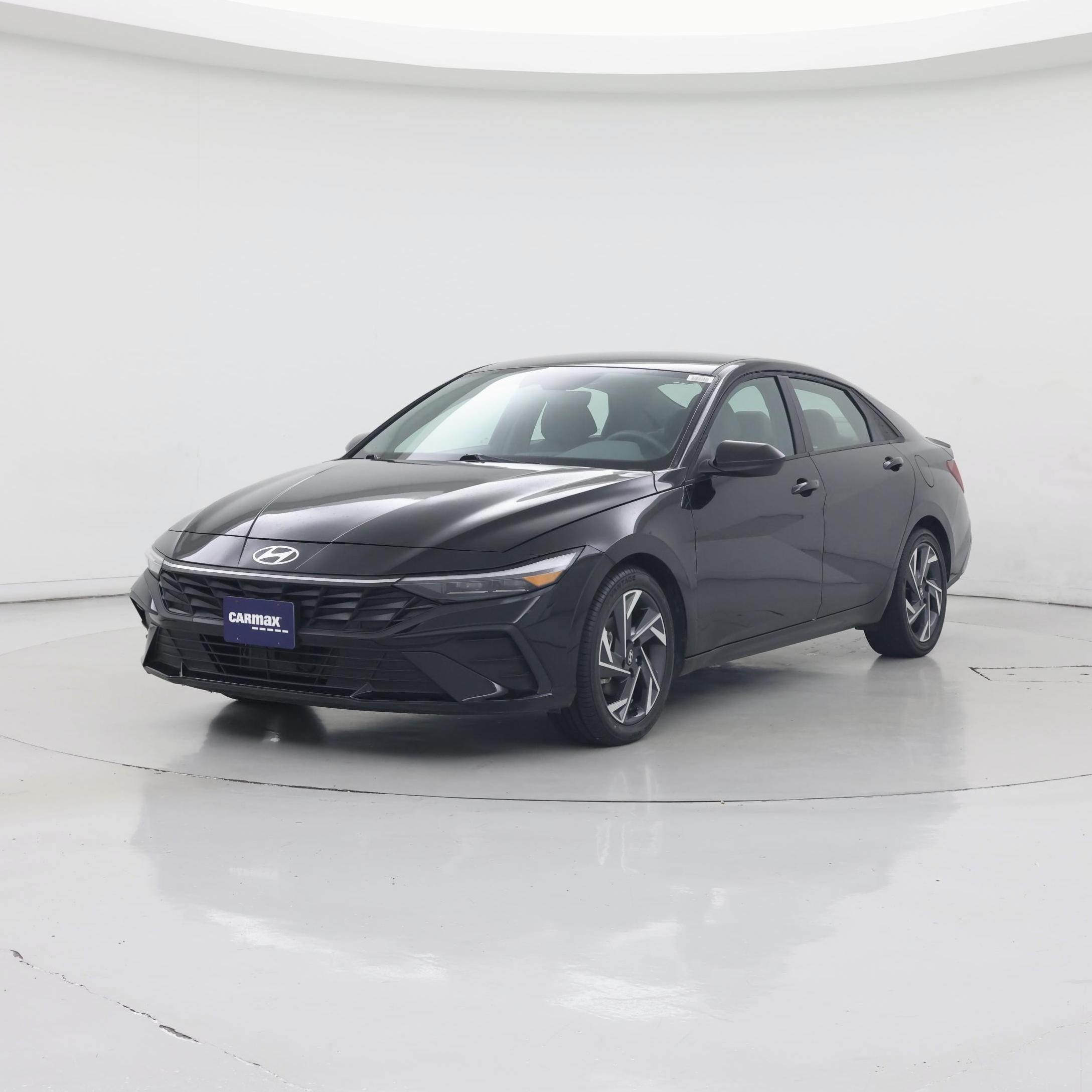 Thumbnail: 2025 Hyundai Elantra - 4
