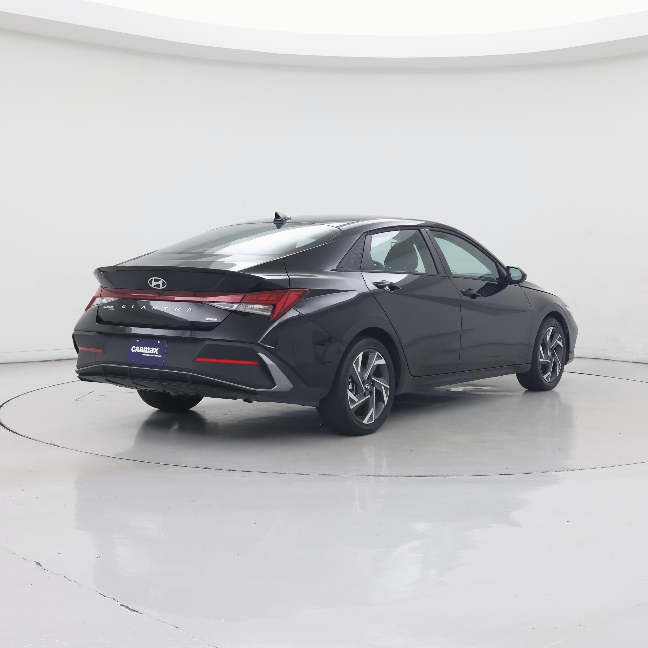 Thumbnail: 2025 Hyundai Elantra - 8