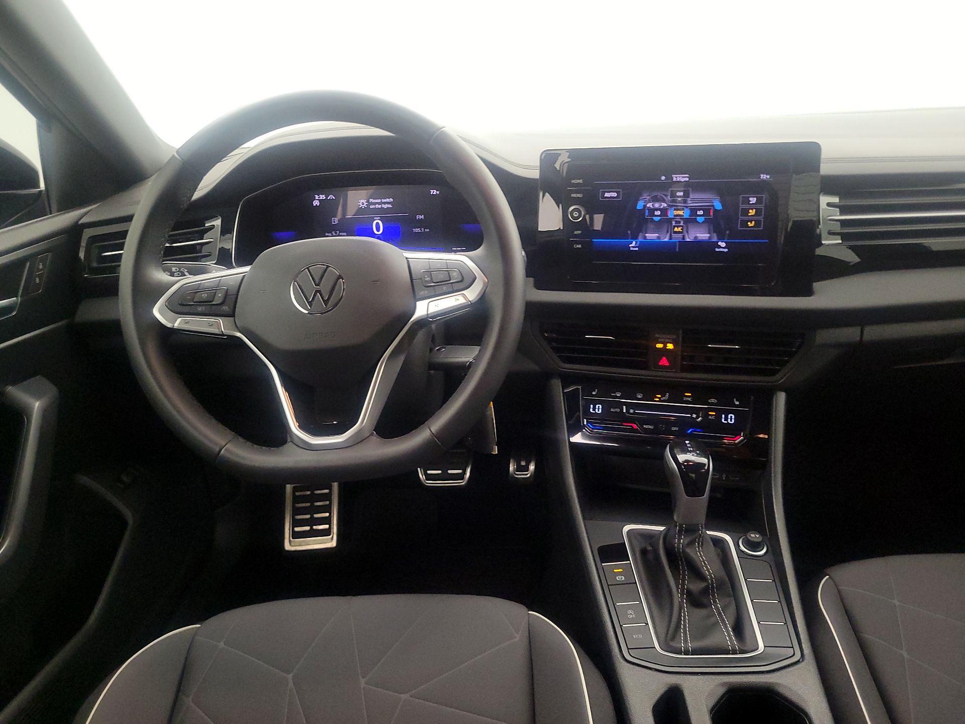 Thumbnail: 2025 Volkswagen Jetta - 10