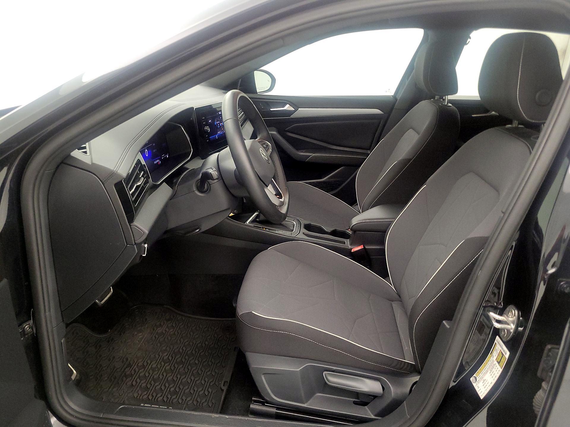 Thumbnail: 2025 Volkswagen Jetta - 11