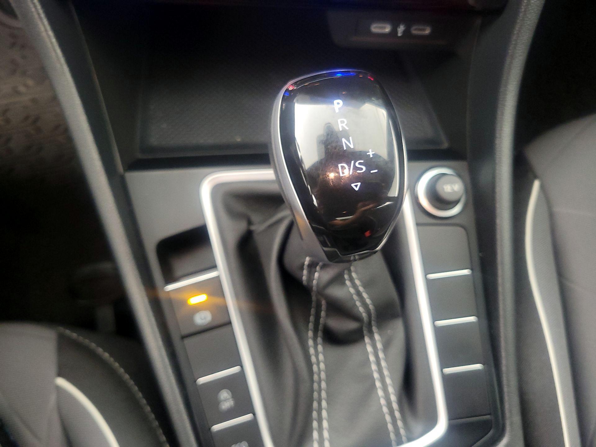 Thumbnail: 2025 Volkswagen Jetta - 17