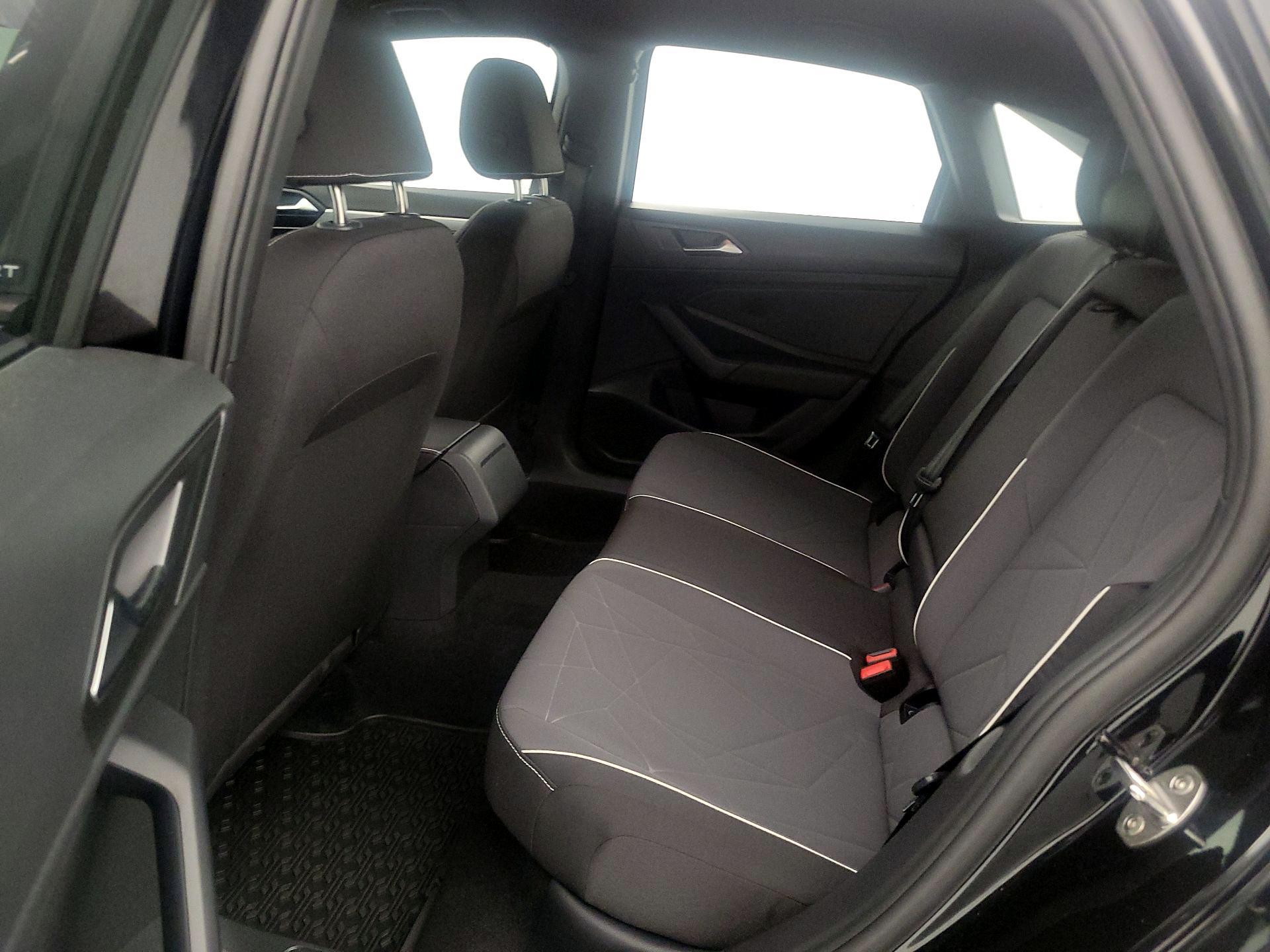 Thumbnail: 2025 Volkswagen Jetta - 19