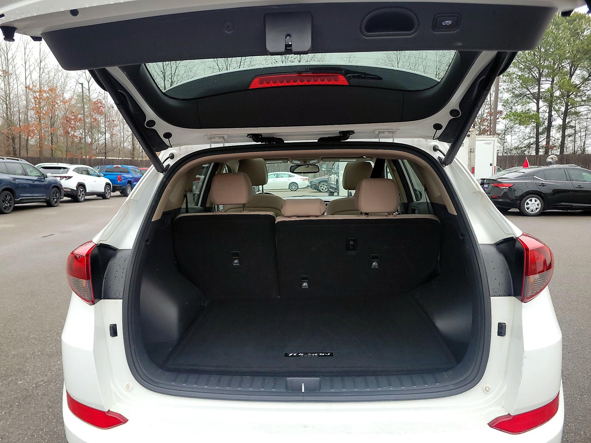 Thumbnail: 2018 Hyundai Tucson - 19