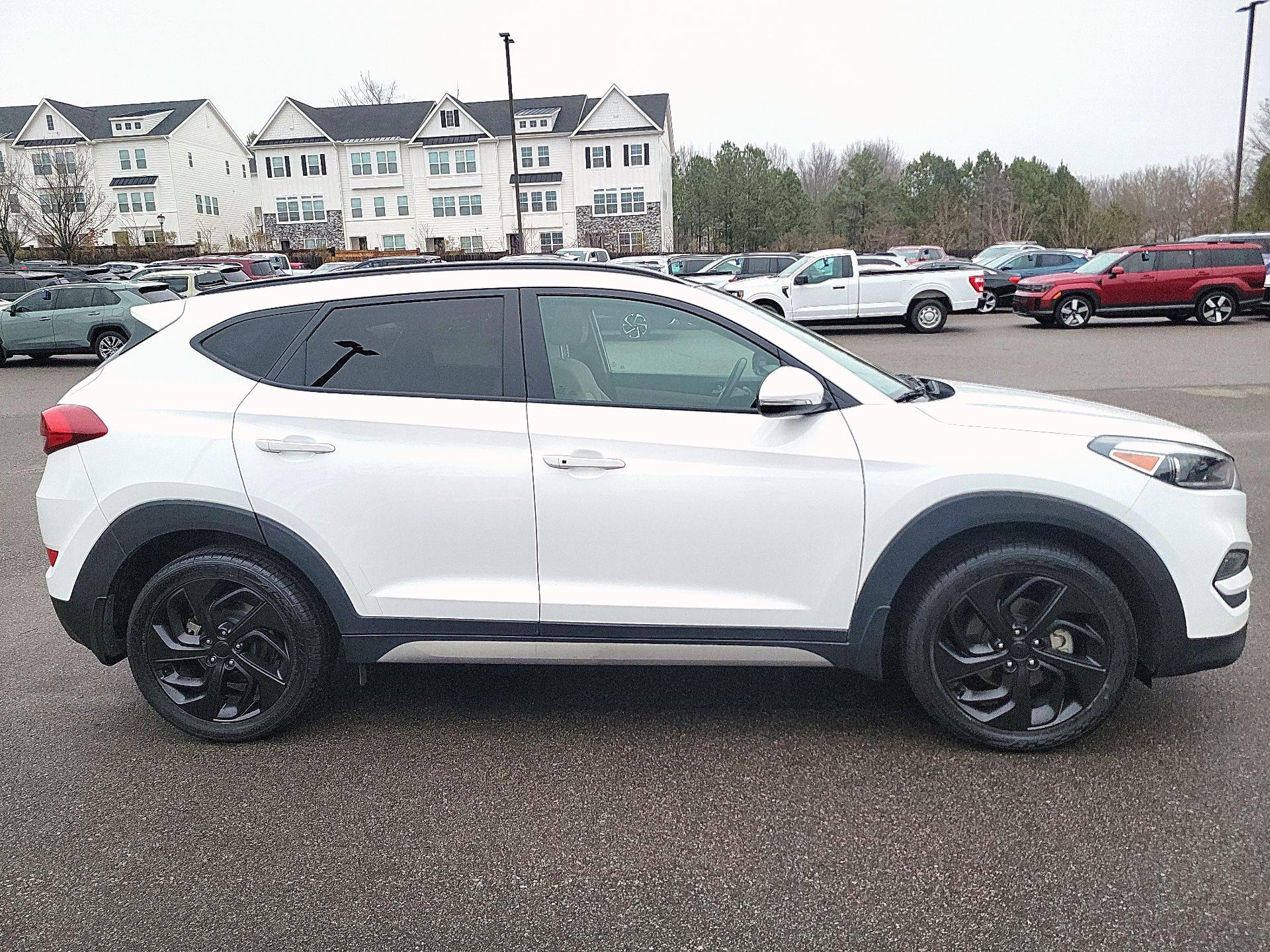 Thumbnail: 2018 Hyundai Tucson - 4