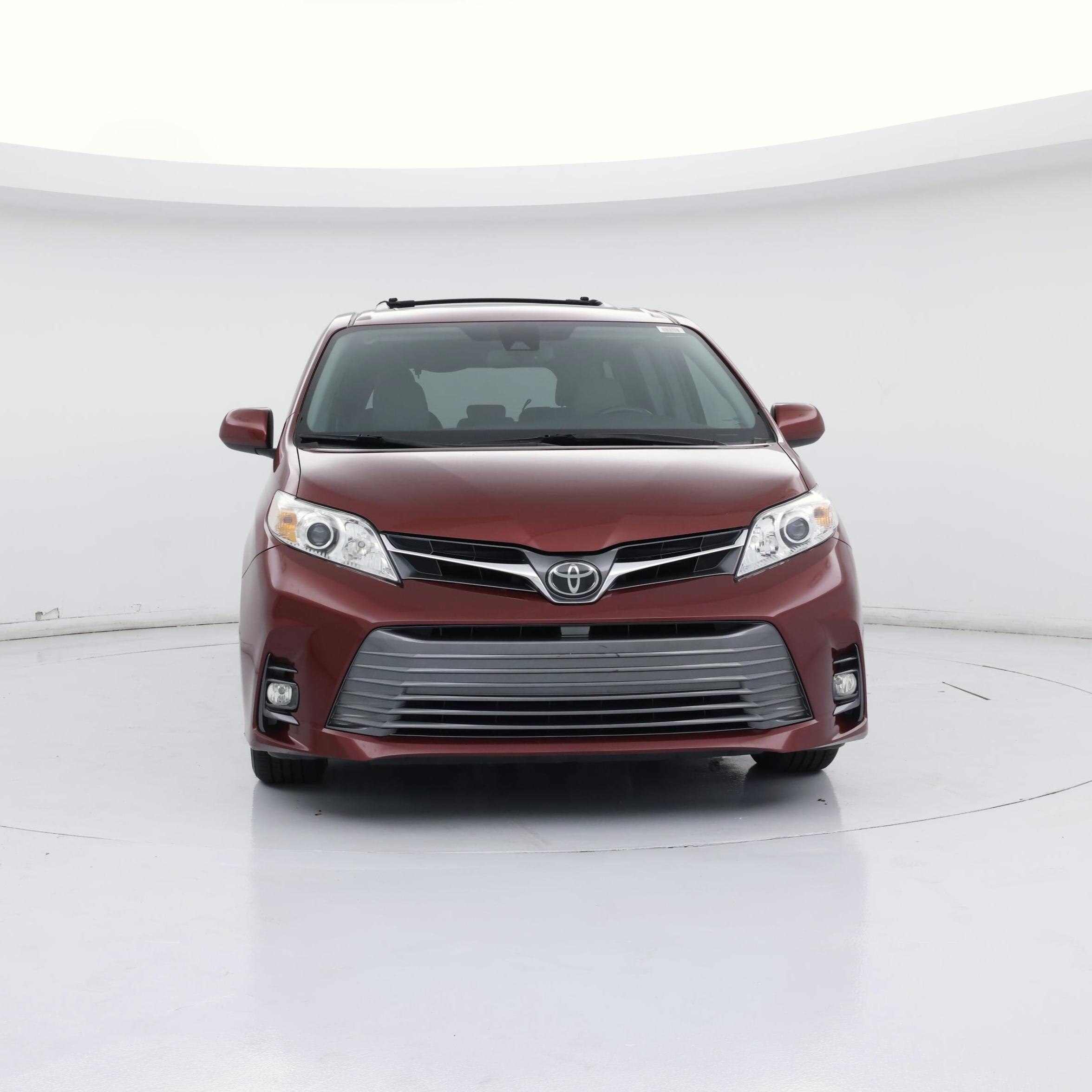 Thumbnail: 2018 Toyota Sienna - 5