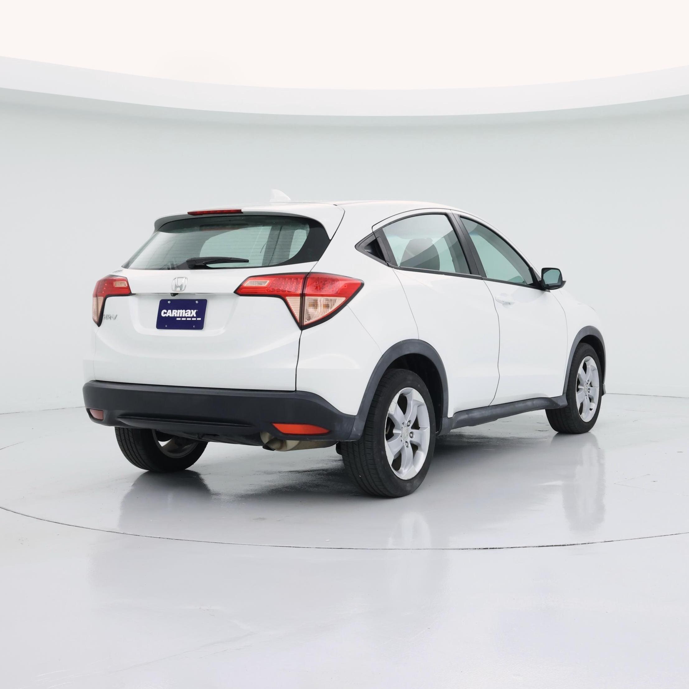 Thumbnail: 2016 Honda HR-V - 8
