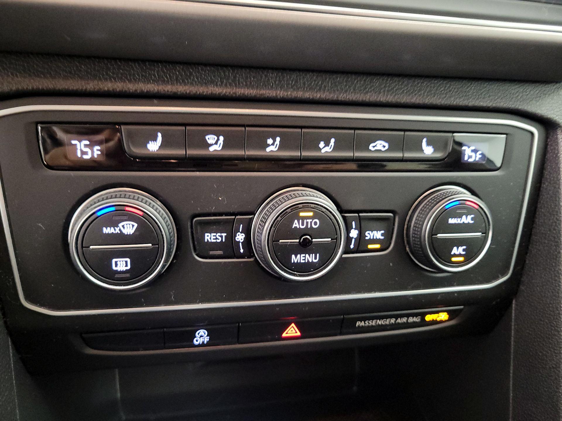 Thumbnail: 2019 Volkswagen Atlas - 16