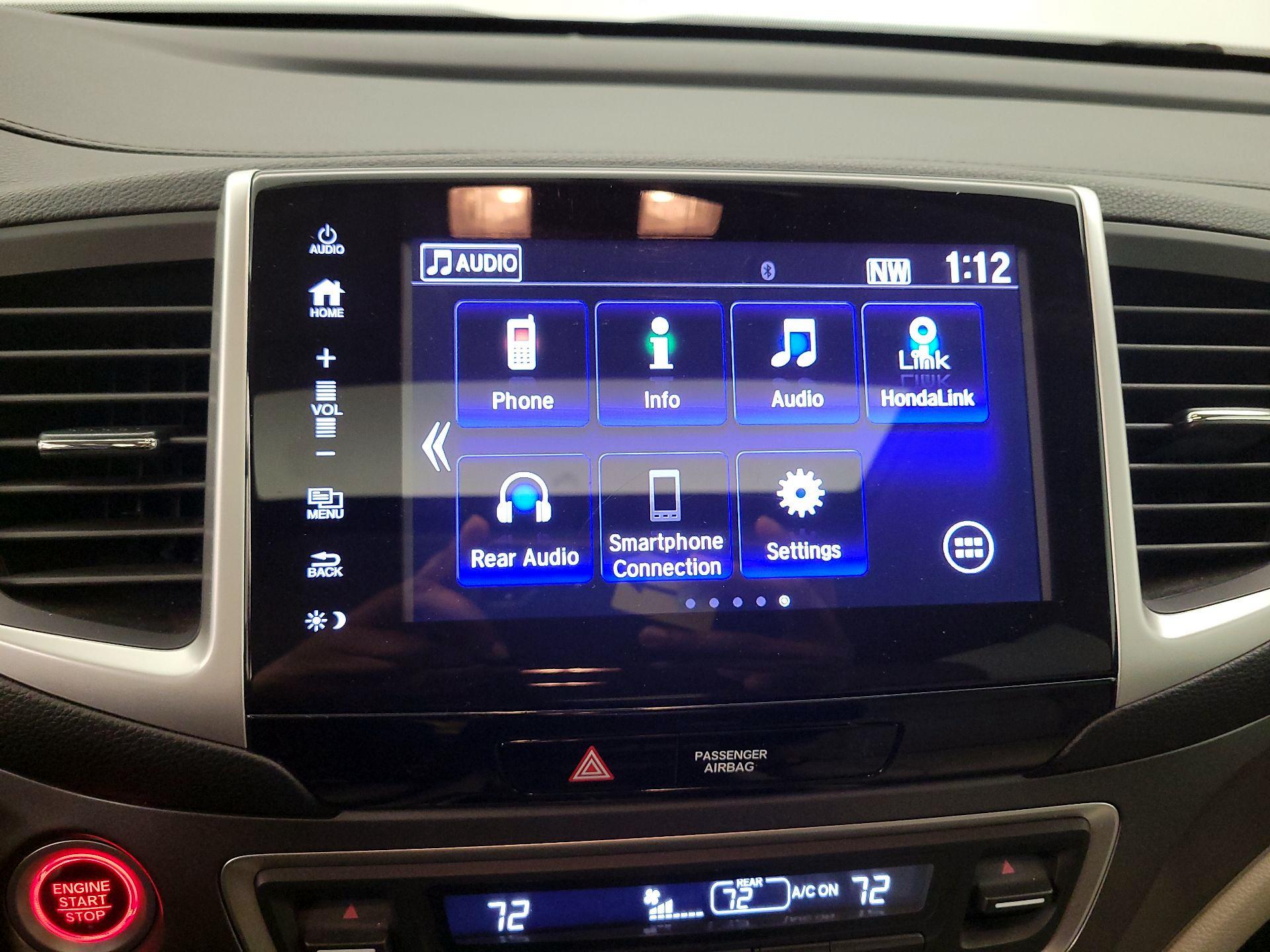 Thumbnail: 2017 Honda Pilot - 15