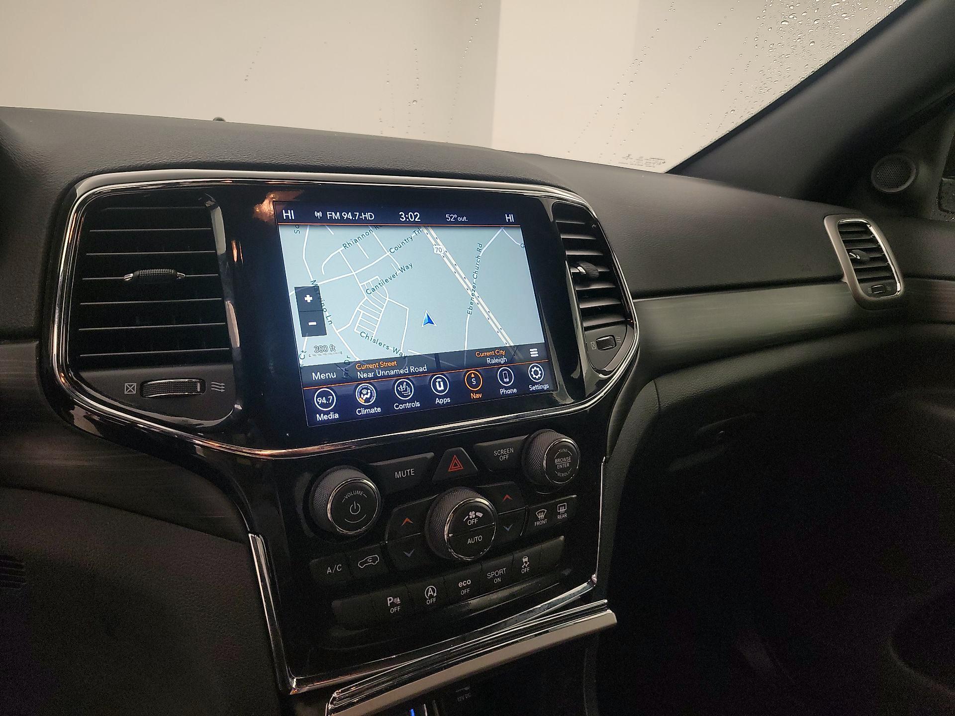 Thumbnail: 2022 Jeep Grand Cherokee - 14