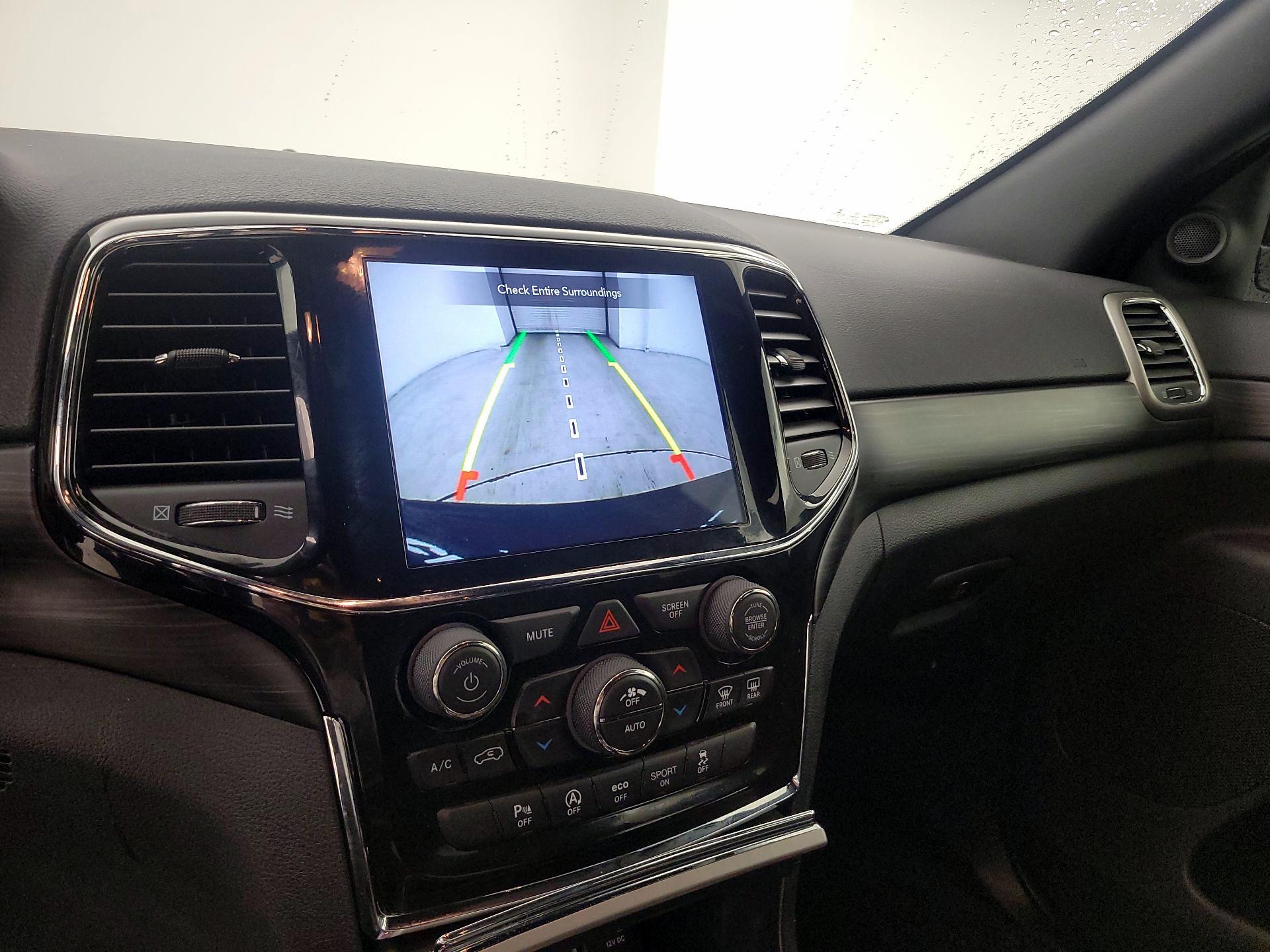 Thumbnail: 2022 Jeep Grand Cherokee - 15