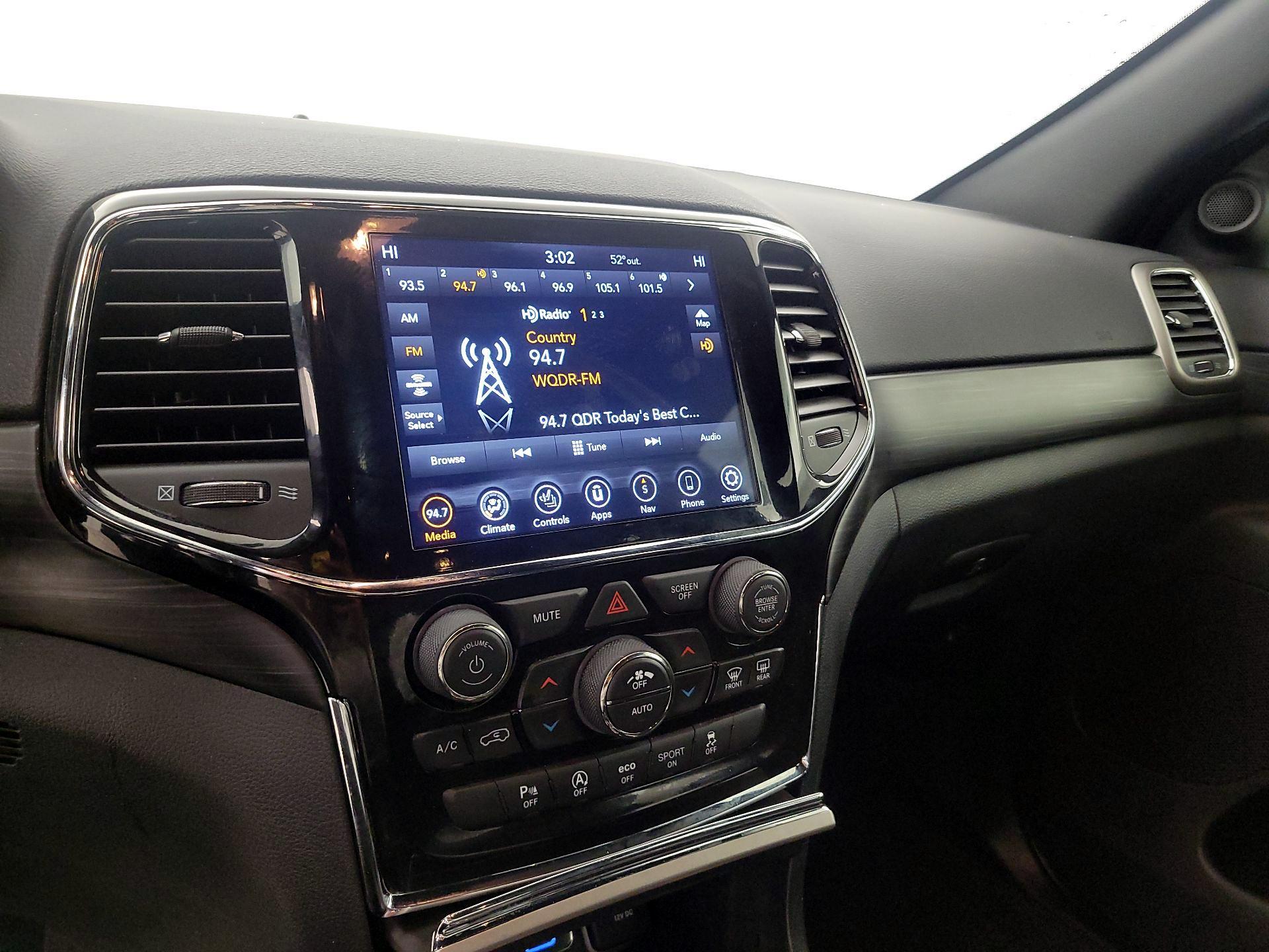 Thumbnail: 2022 Jeep Grand Cherokee - 16