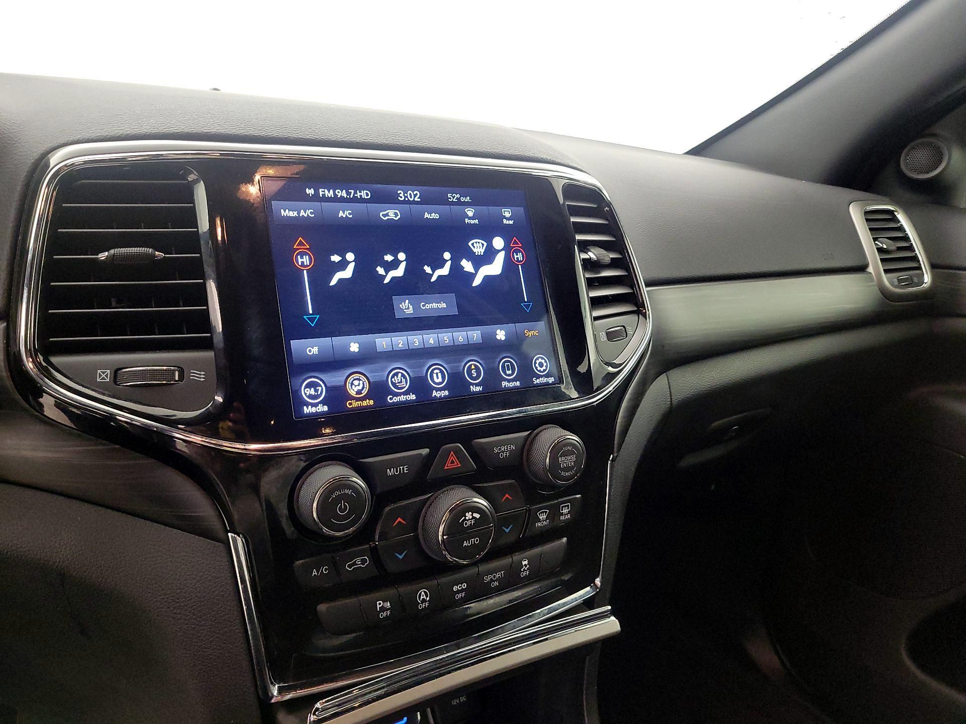 Thumbnail: 2022 Jeep Grand Cherokee - 17