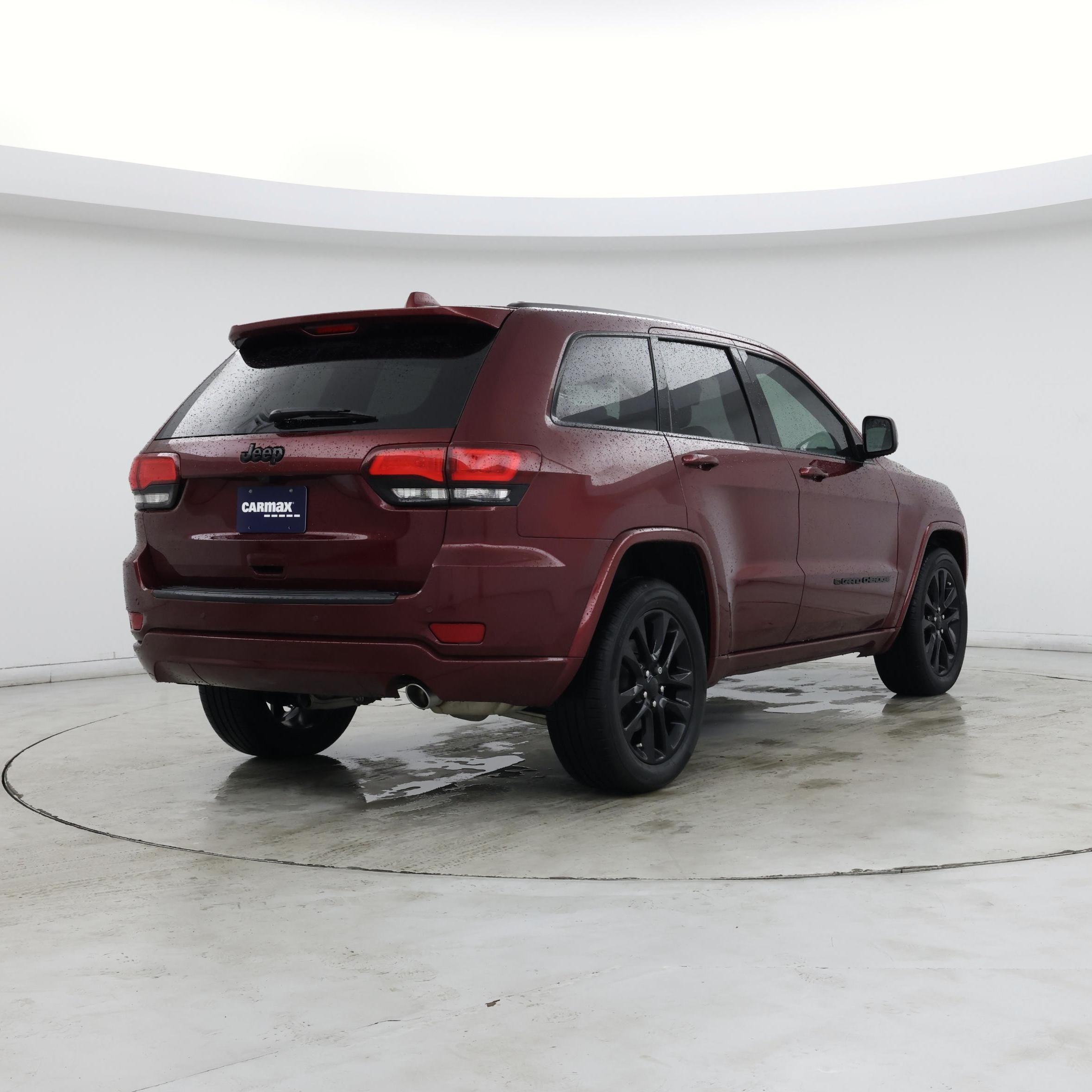 Thumbnail: 2022 Jeep Grand Cherokee - 8