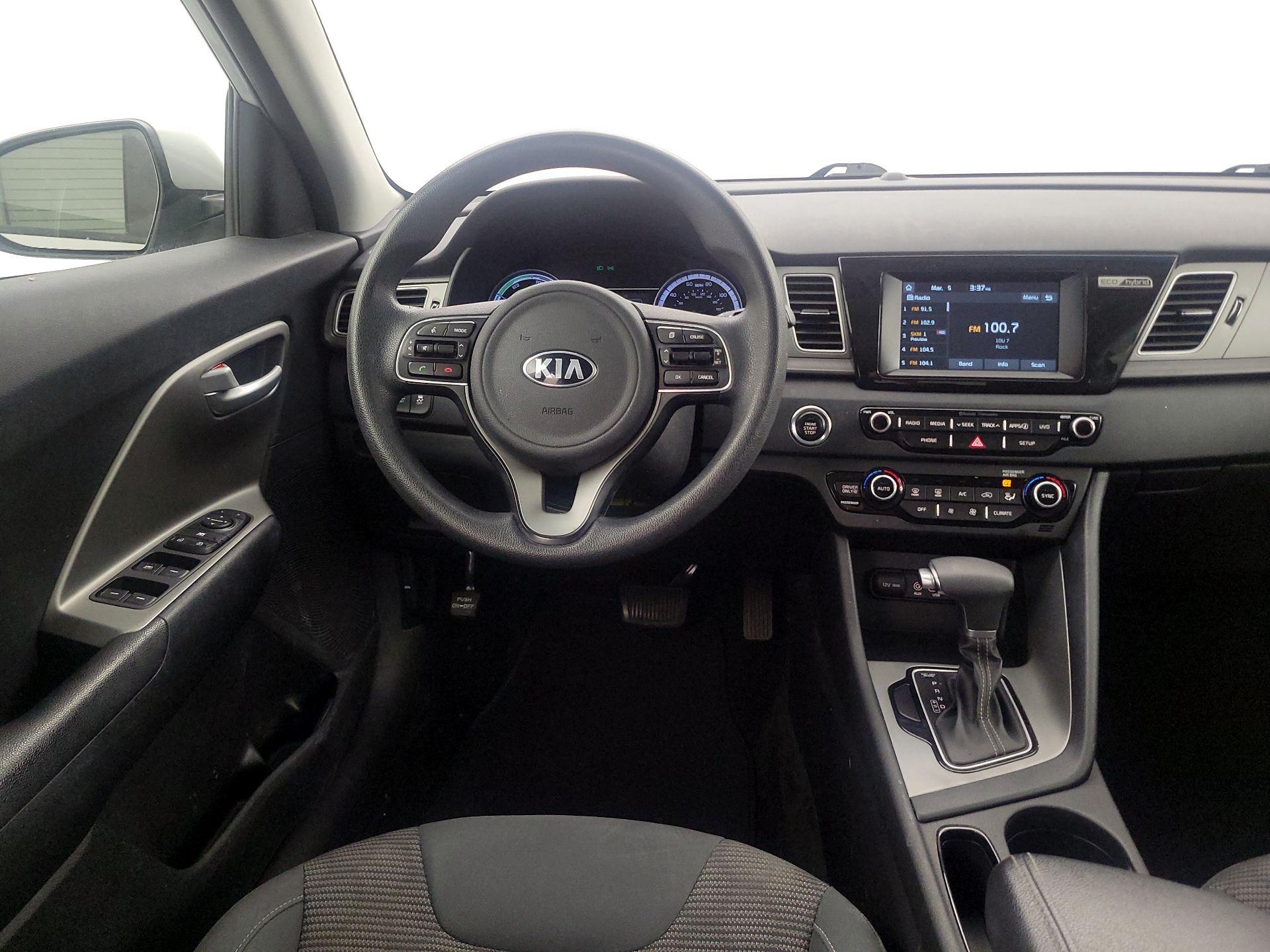 Thumbnail: 2019 Kia Niro - 10