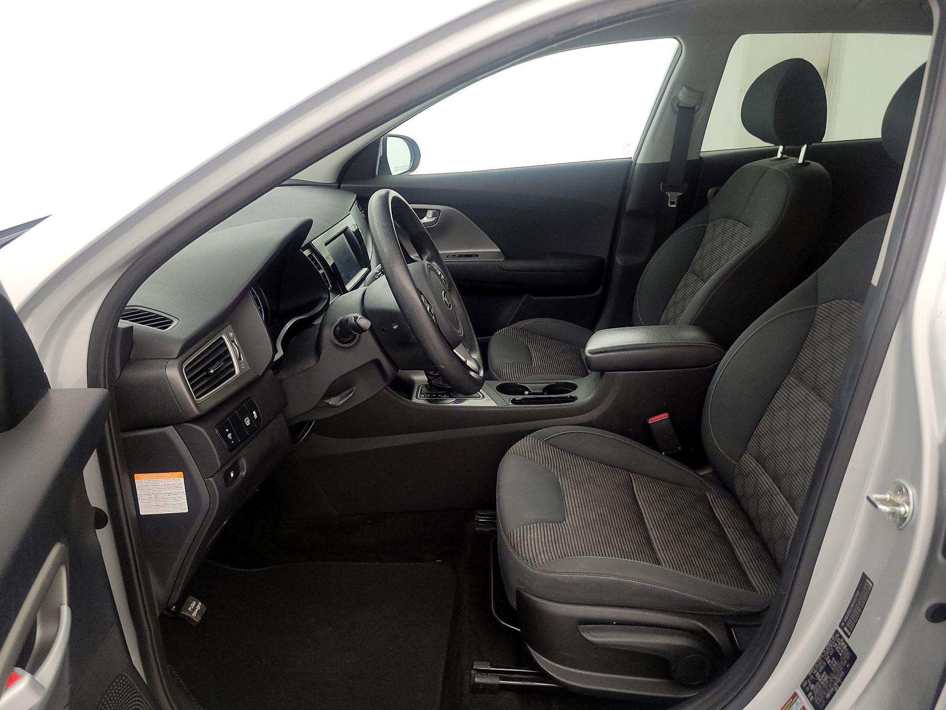 Thumbnail: 2019 Kia Niro - 11