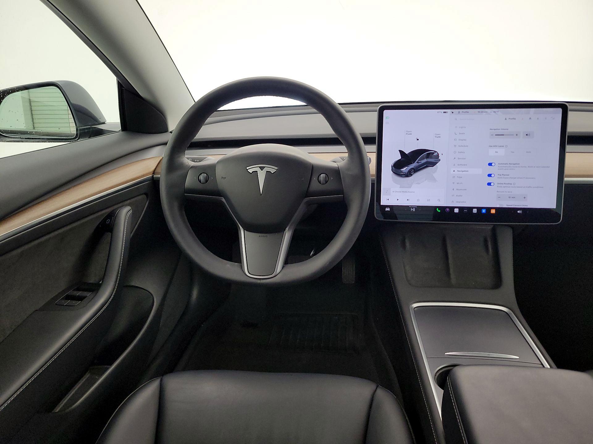 Thumbnail: 2023 Tesla Model 3 - 10