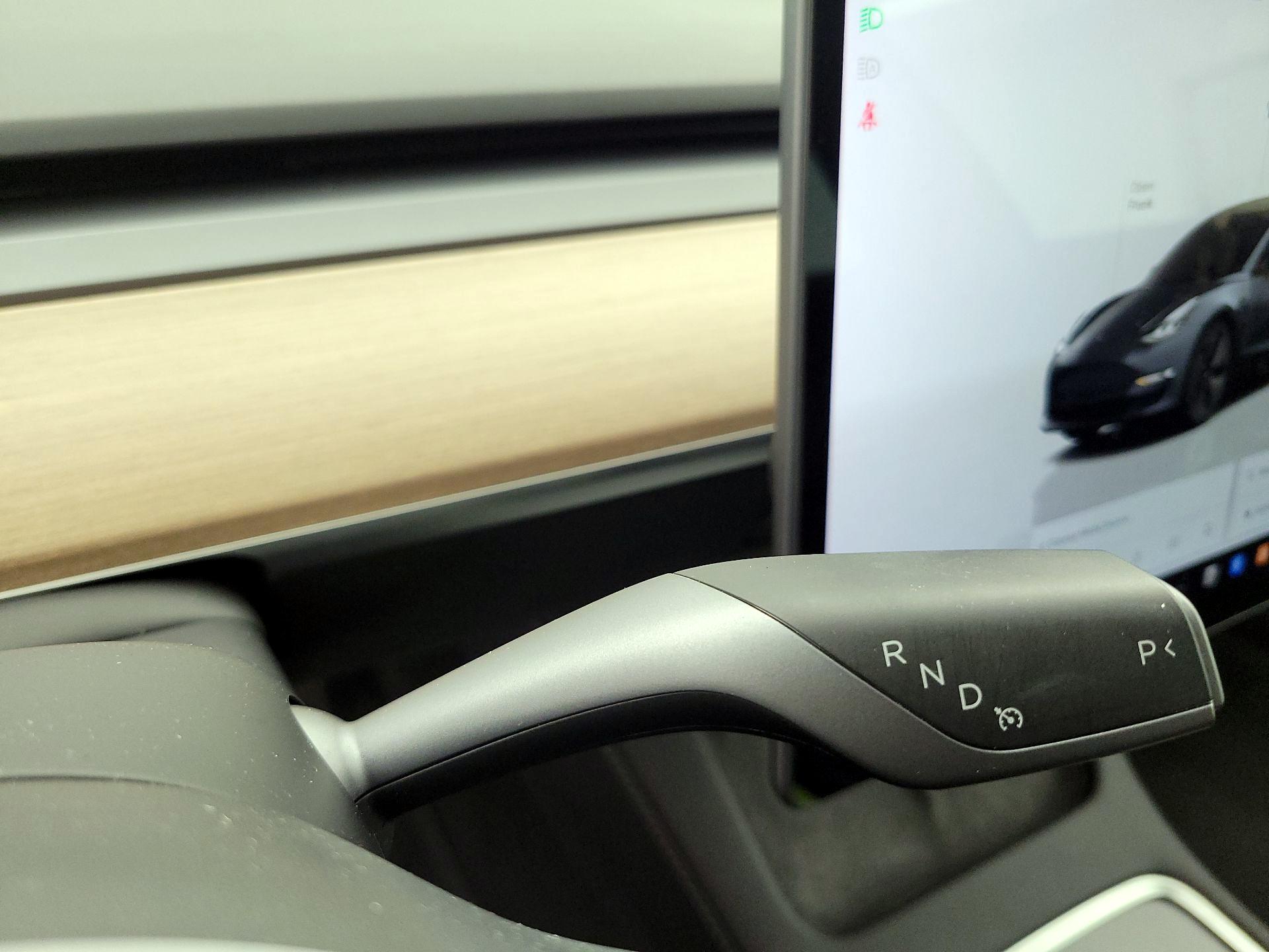 Thumbnail: 2023 Tesla Model 3 - 17