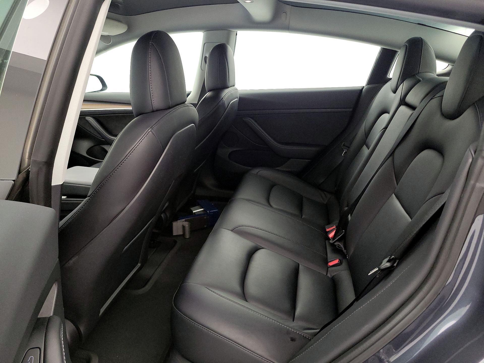 Thumbnail: 2023 Tesla Model 3 - 20