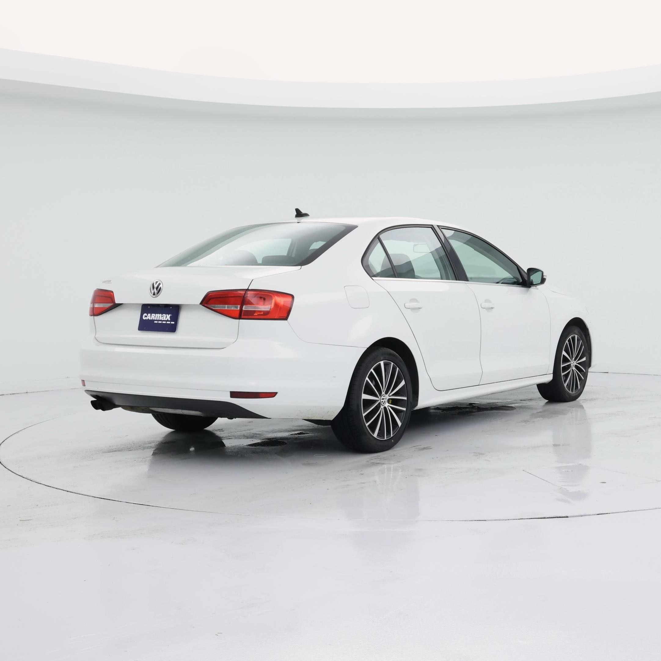 Thumbnail: 2015 Volkswagen Jetta - 8