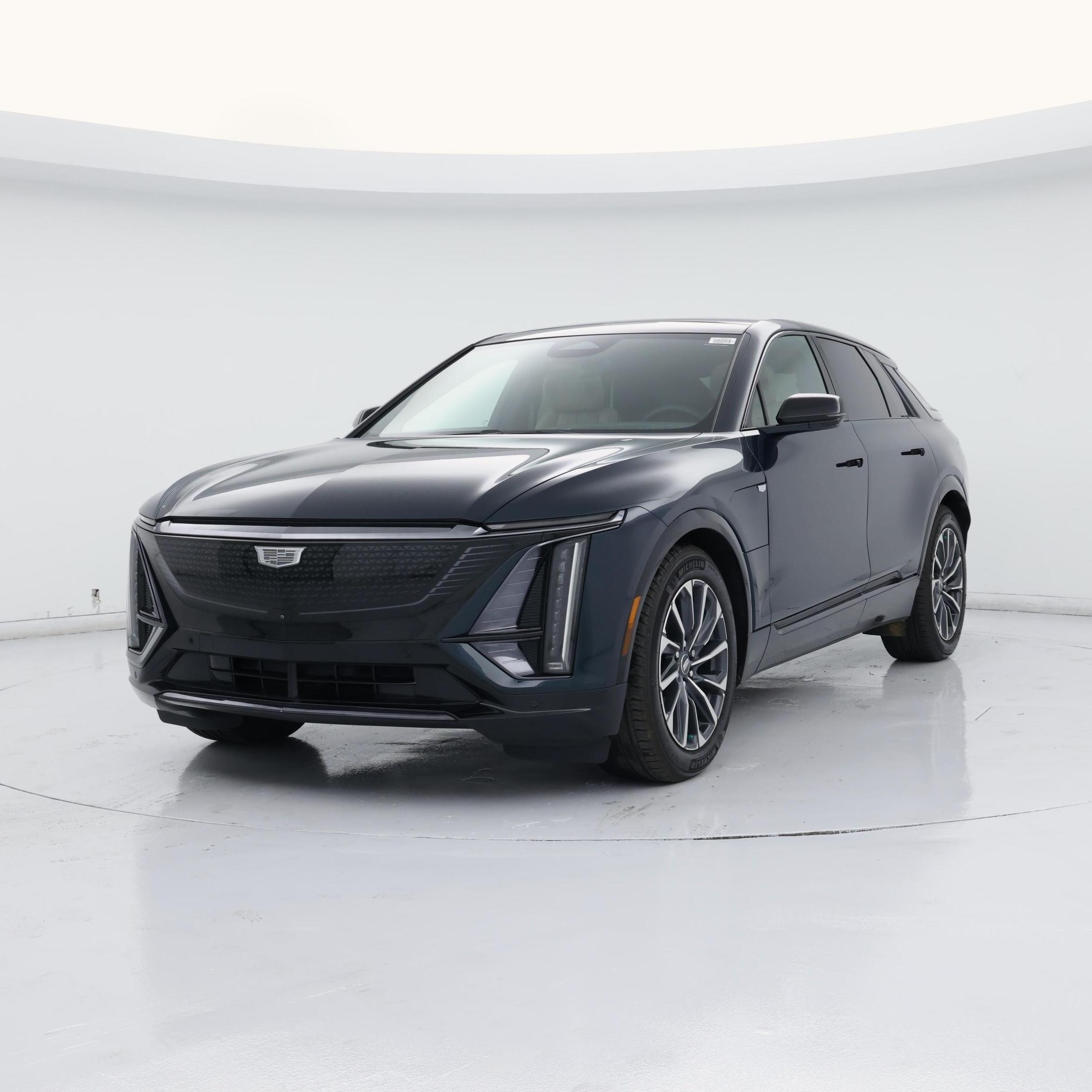 Thumbnail: 2024 Cadillac Lyriq - 4