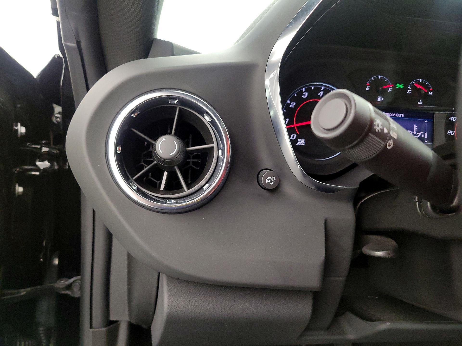 Thumbnail: 2022 Chevrolet Camaro - 13