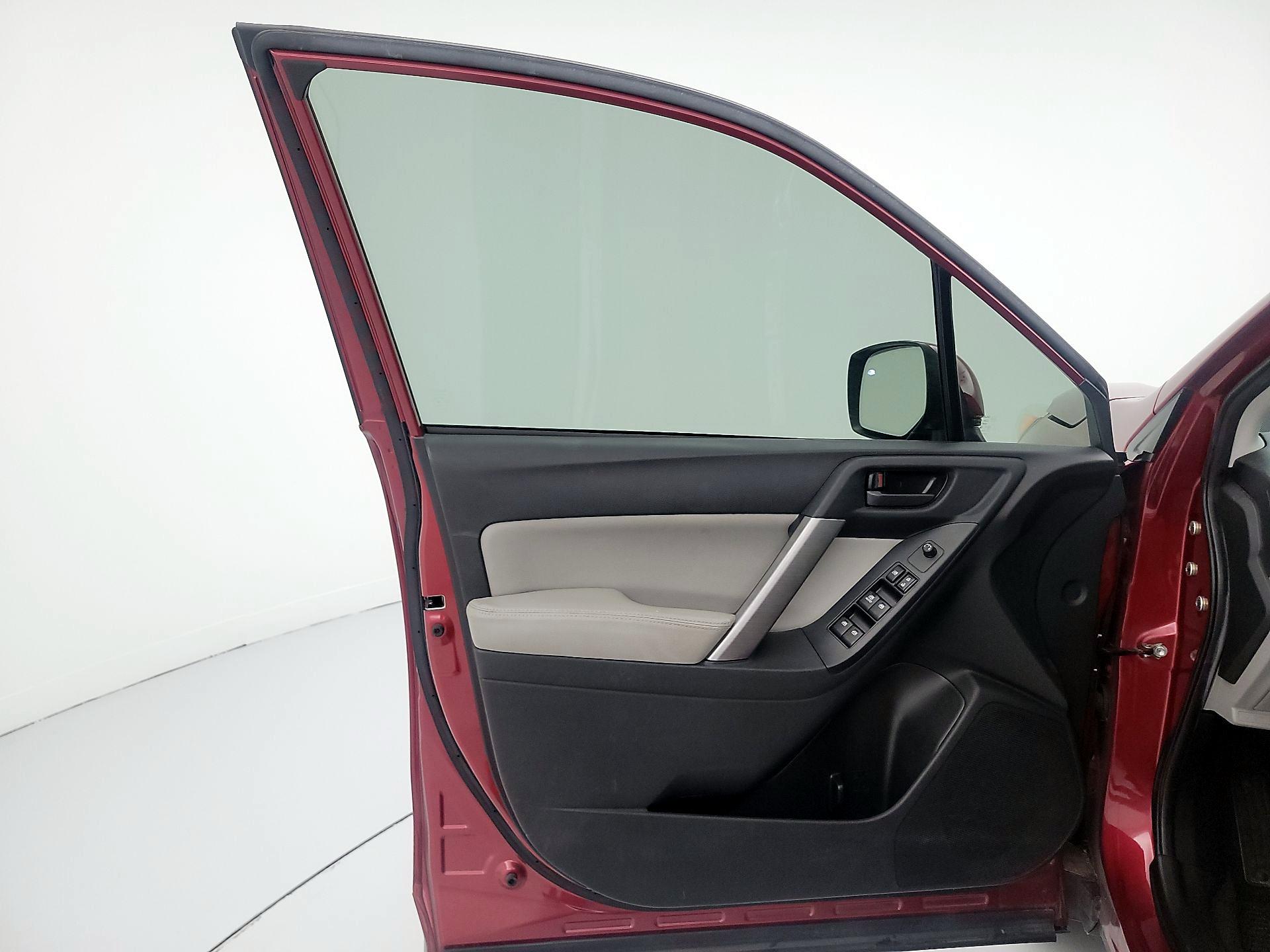 Thumbnail: 2014 Subaru Forester - 12