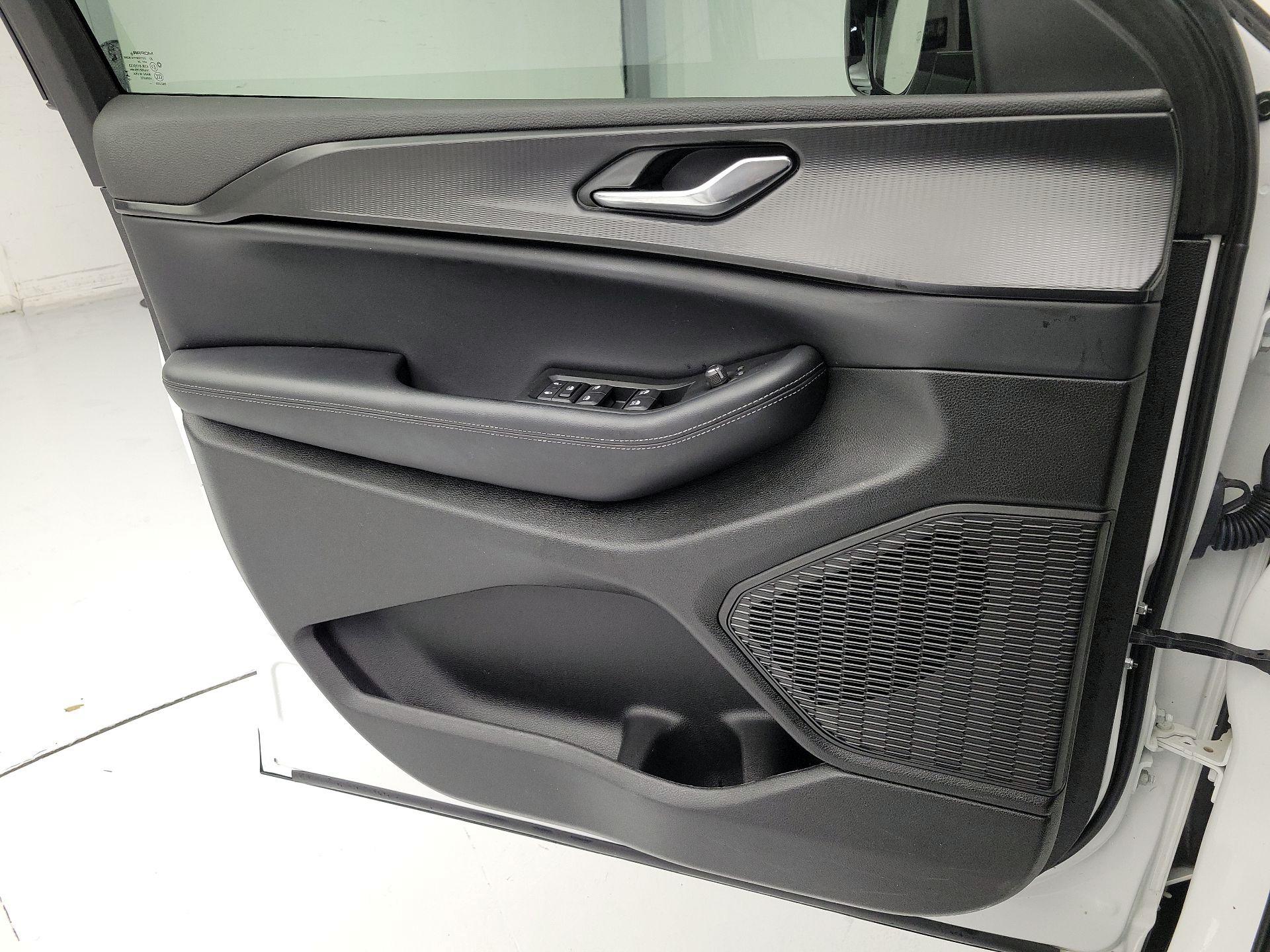 Thumbnail: 2024 Jeep Grand Cherokee - 12