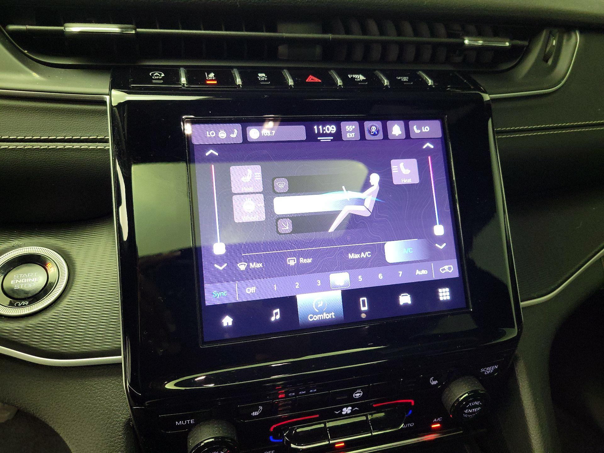 Thumbnail: 2024 Jeep Grand Cherokee - 16