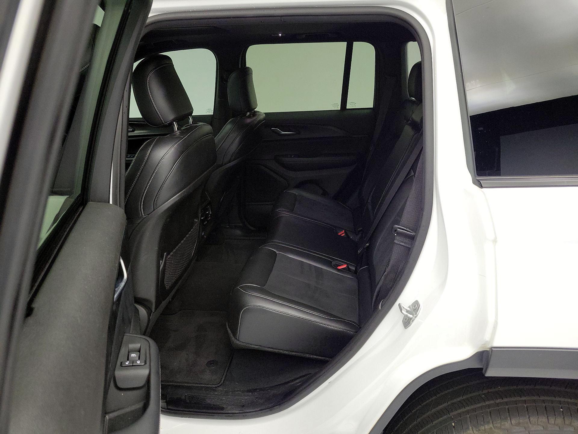 Thumbnail: 2024 Jeep Grand Cherokee - 20