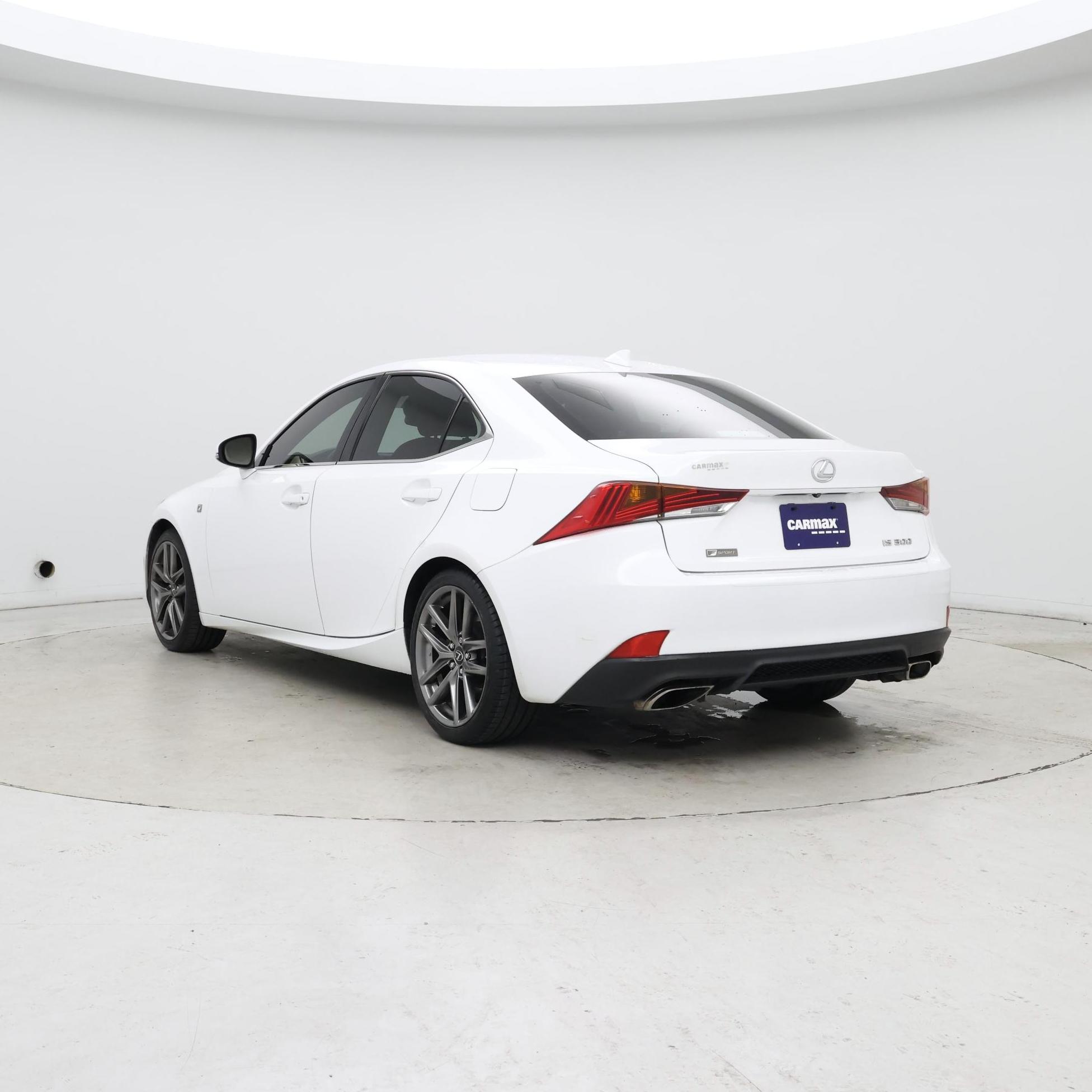 Thumbnail: 2018 Lexus IS - 2