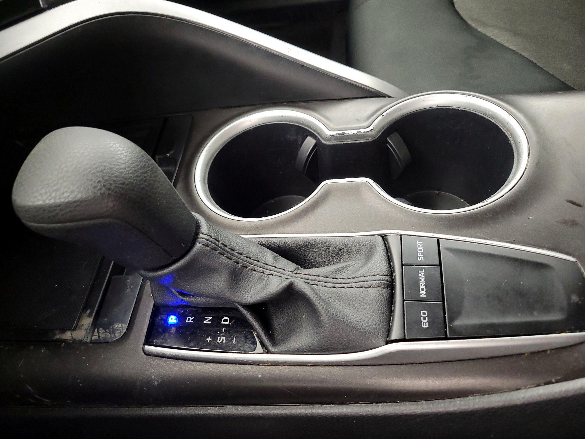 Thumbnail: 2024 Toyota Camry - 17