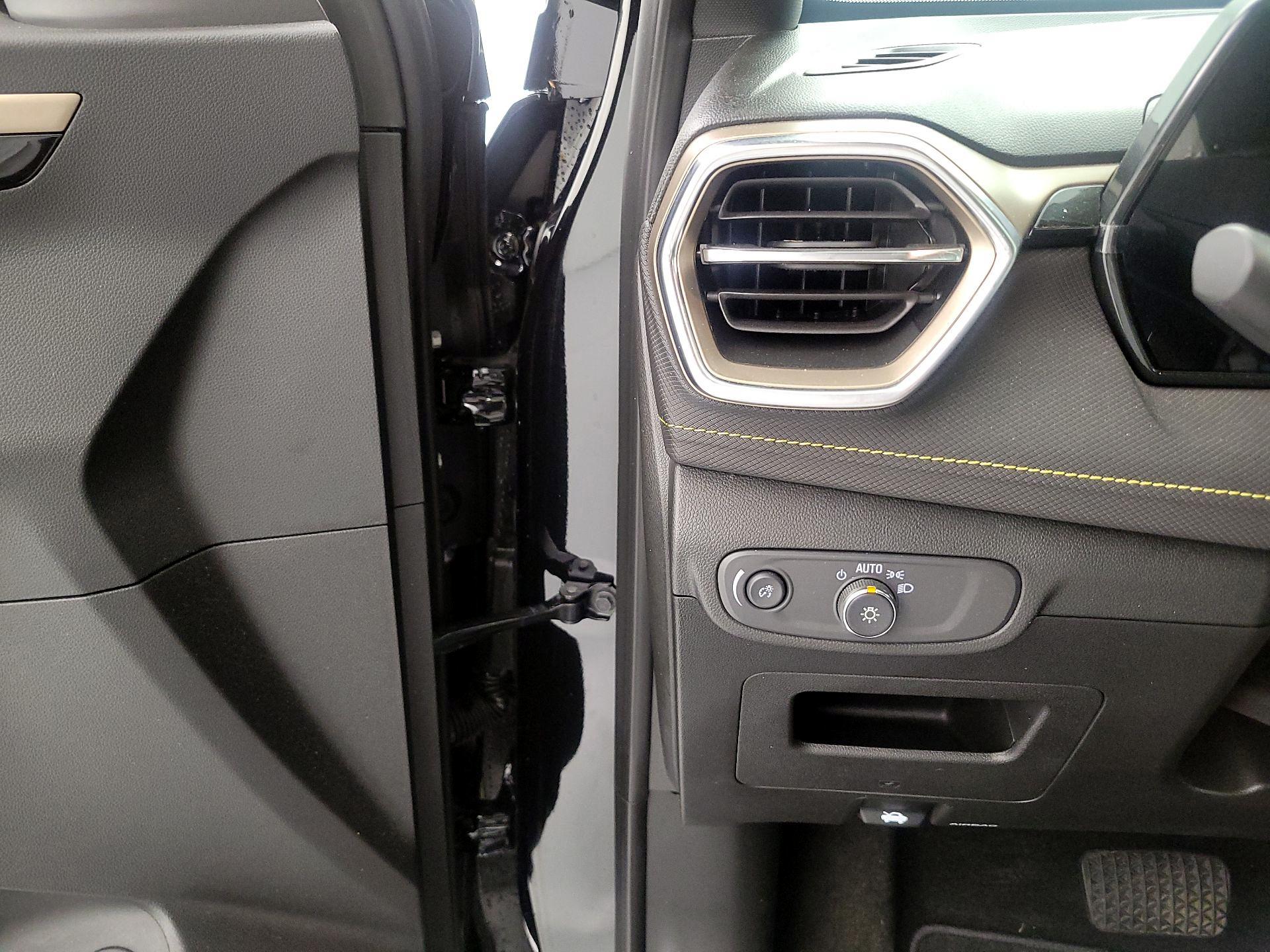 Thumbnail: 2024 Chevrolet TrailBlazer - 13