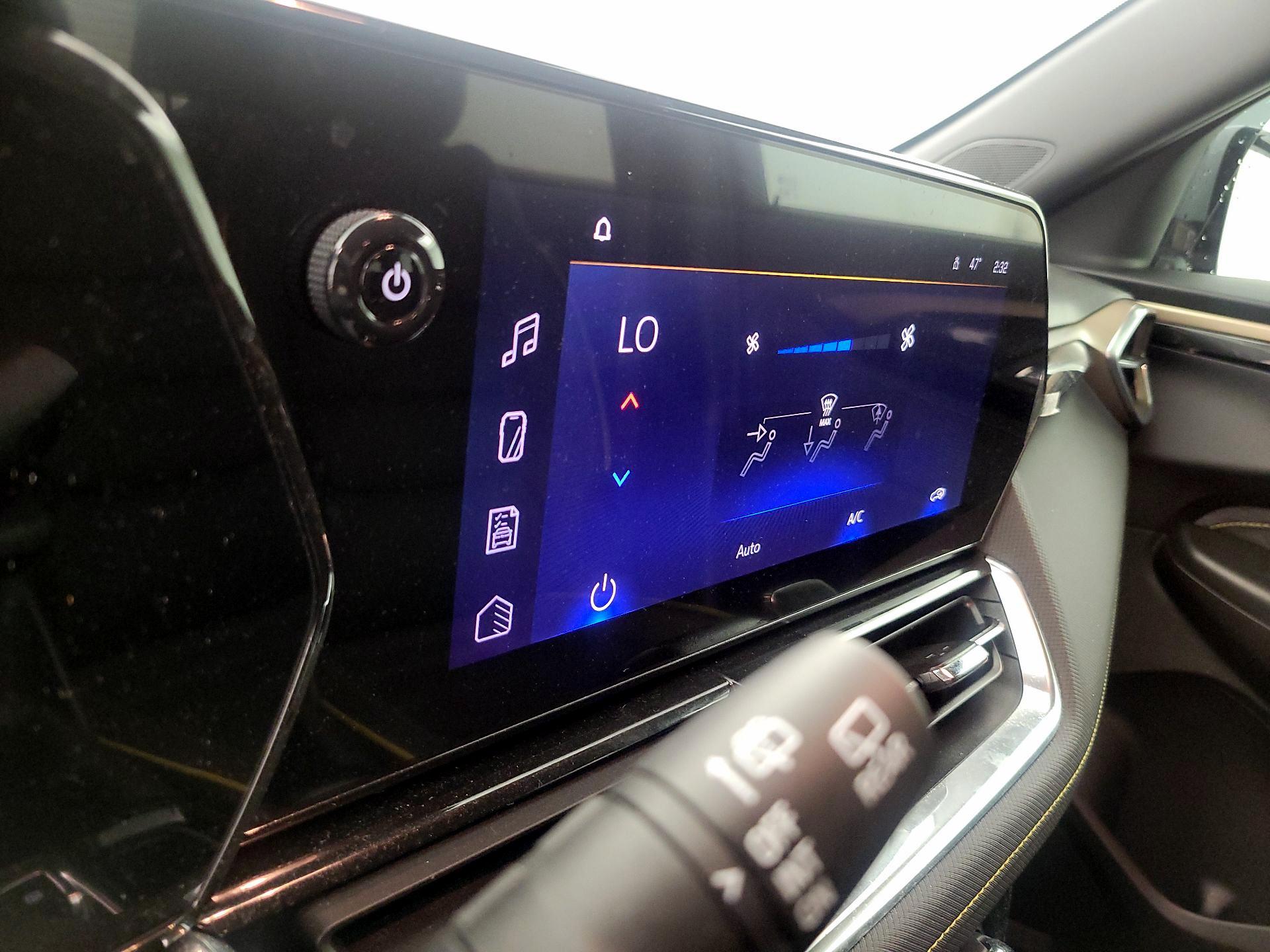 Thumbnail: 2024 Chevrolet TrailBlazer - 16