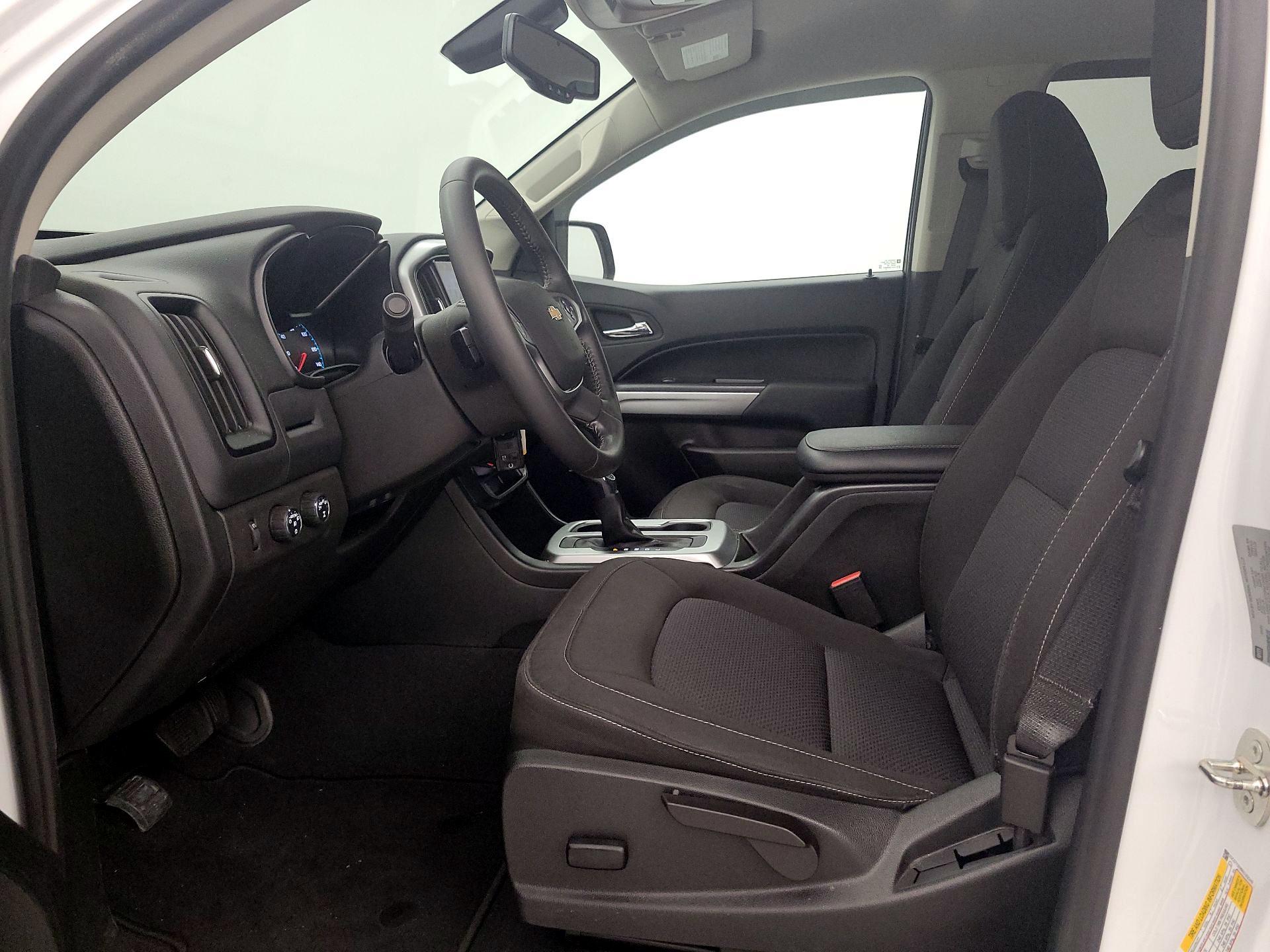 Thumbnail: 2022 Chevrolet Colorado - 11