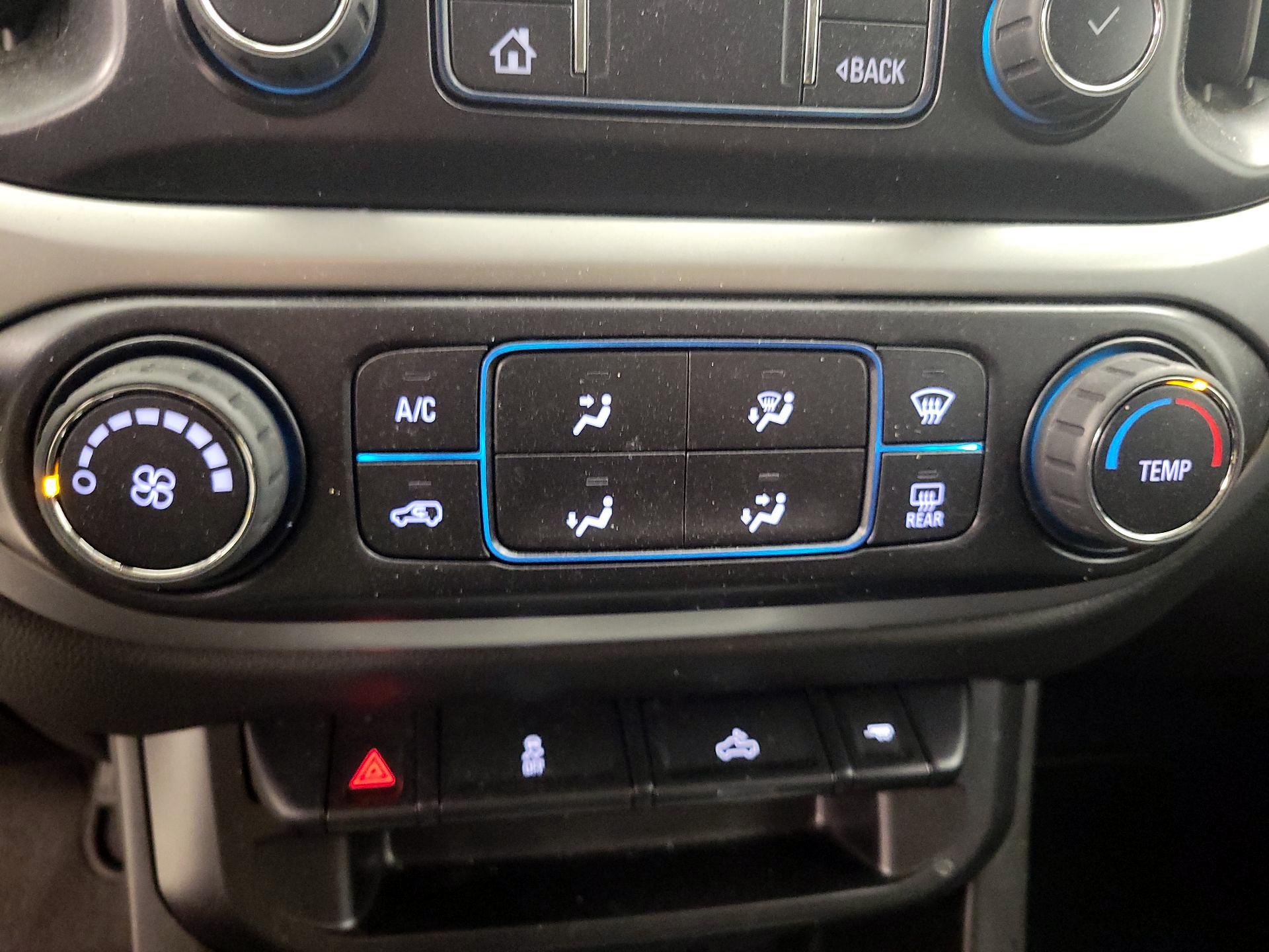 Thumbnail: 2022 Chevrolet Colorado - 16