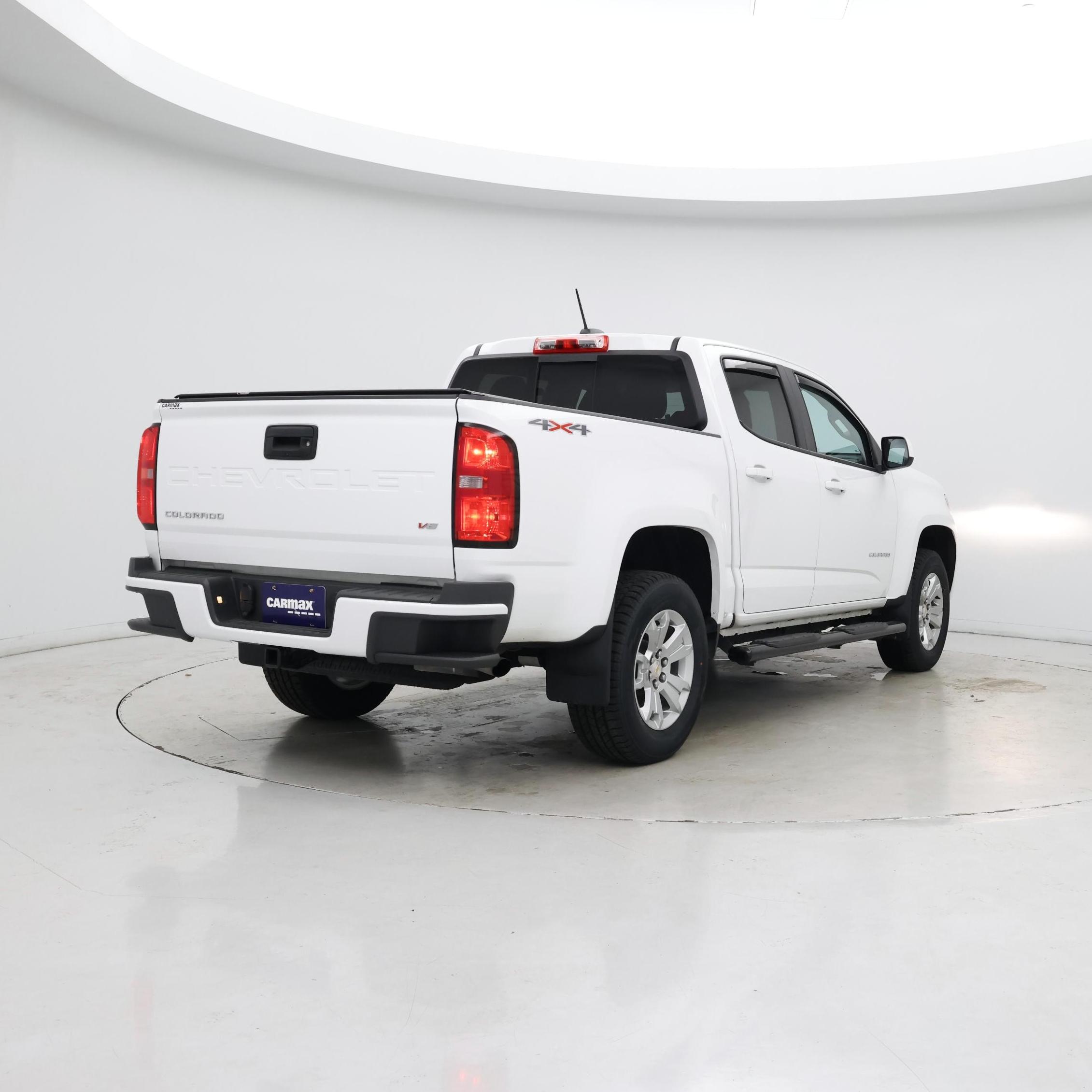 Thumbnail: 2022 Chevrolet Colorado - 8