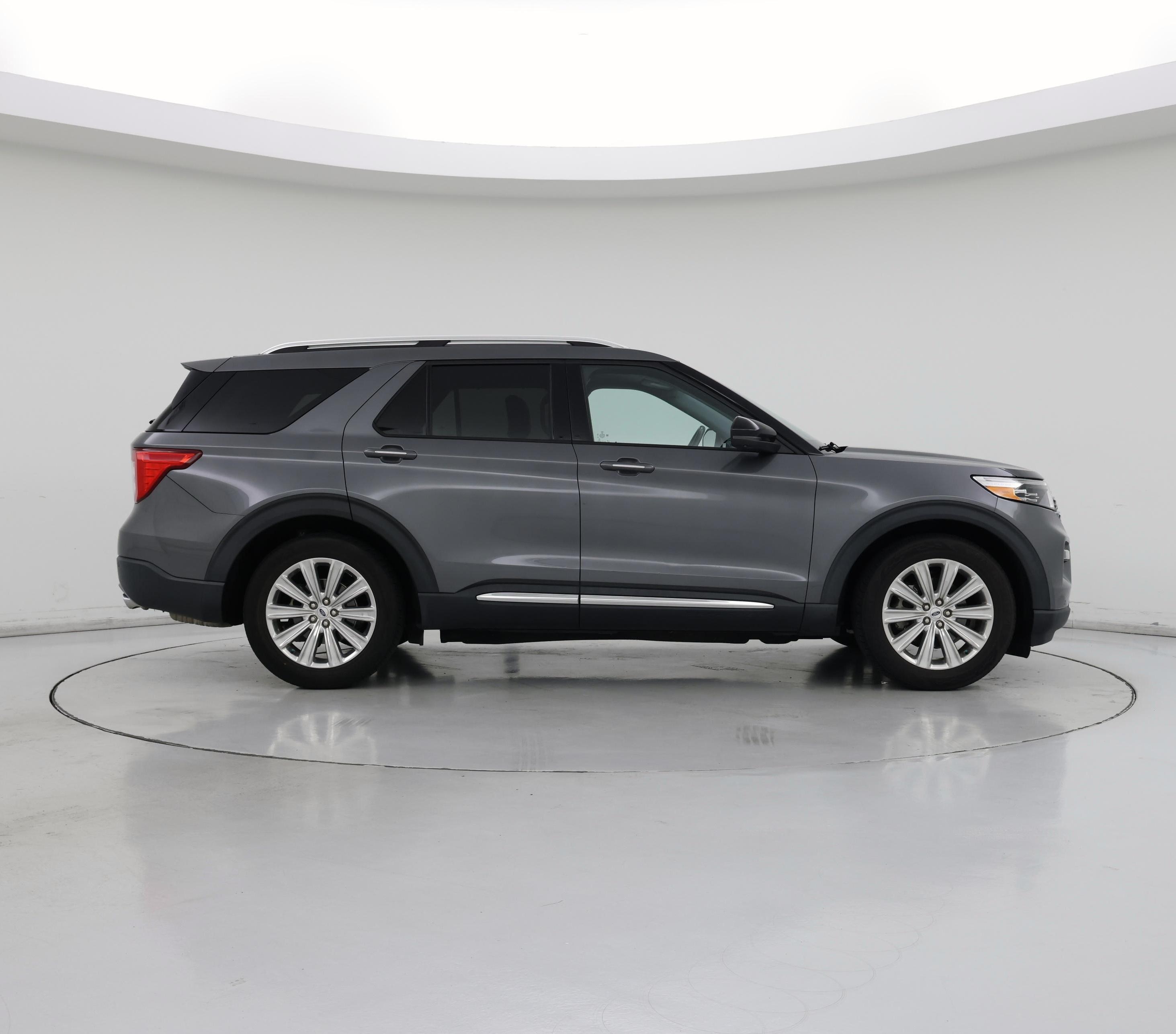 Thumbnail: 2021 Ford Explorer - 7
