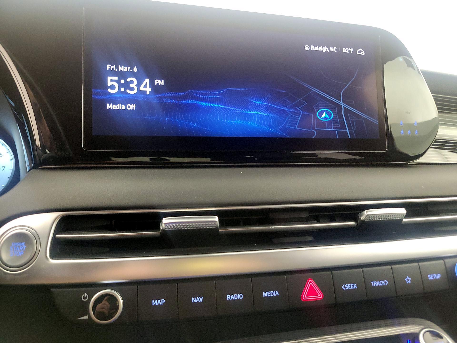 Thumbnail: 2023 Hyundai Palisade - 16