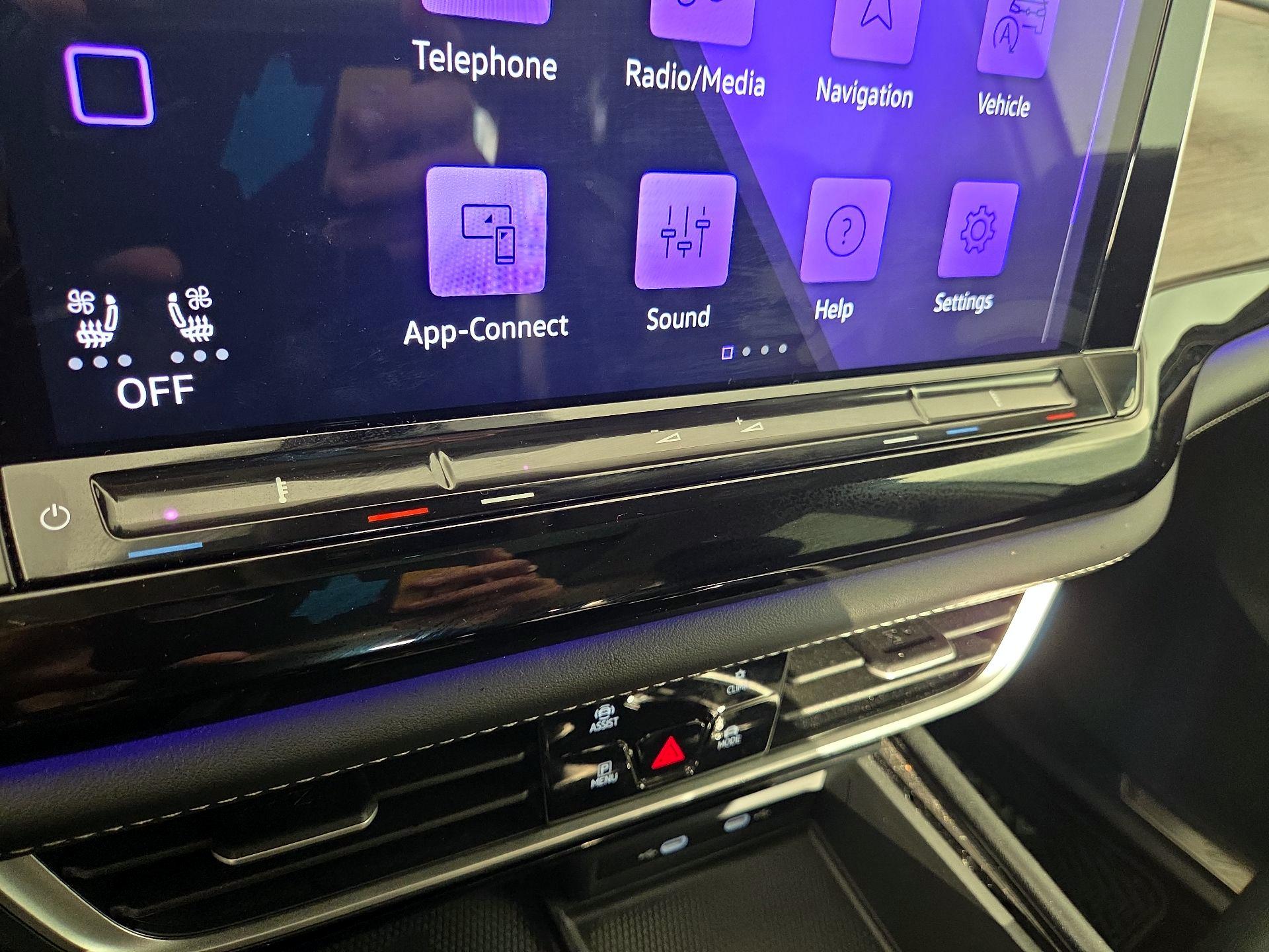 Thumbnail: 2024 Volkswagen Atlas - 17