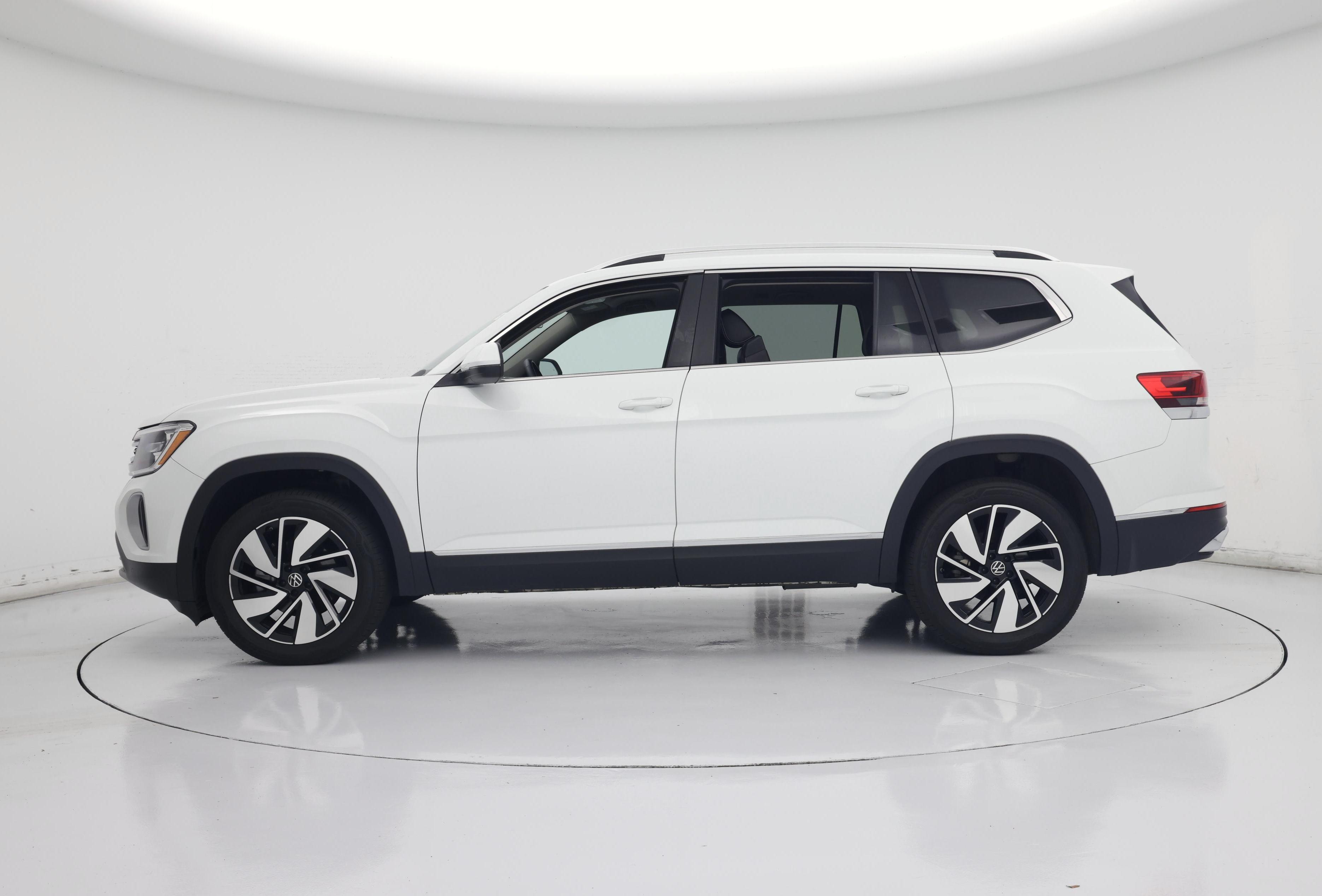Thumbnail: 2024 Volkswagen Atlas - 3