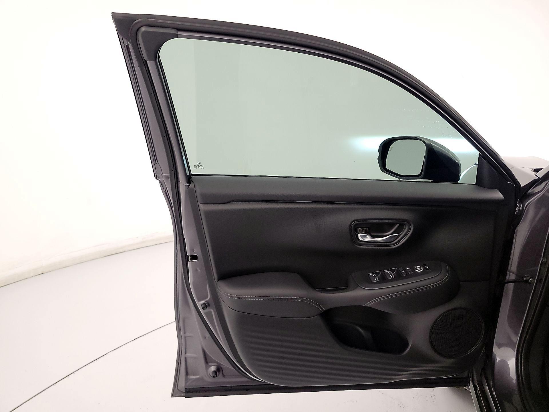 Thumbnail: 2025 Honda HR-V - 12