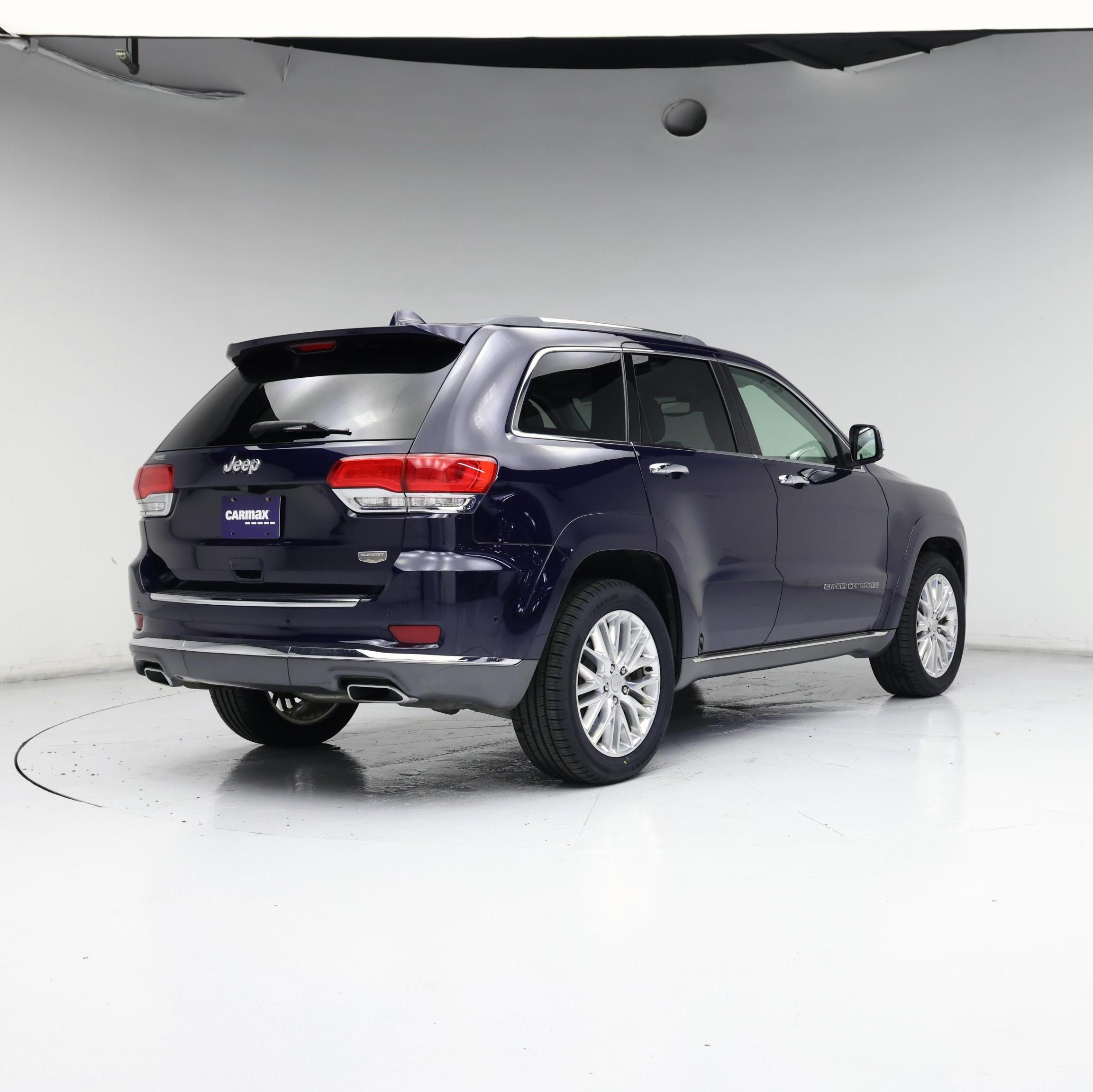 Thumbnail: 2018 Jeep Grand Cherokee - 8